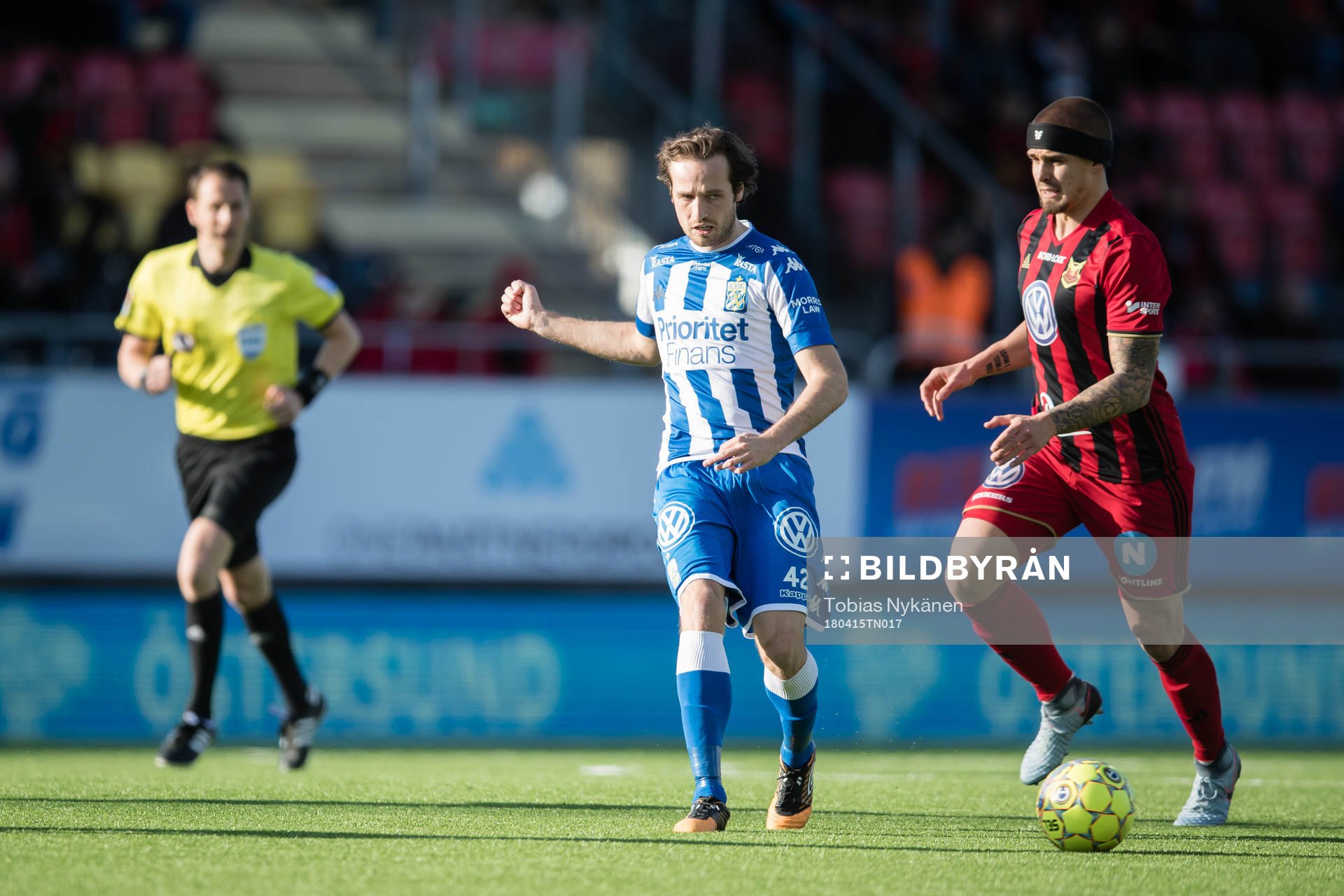 IFK Göteborgs Mikkel Diskerud mot Östersunds Douglas