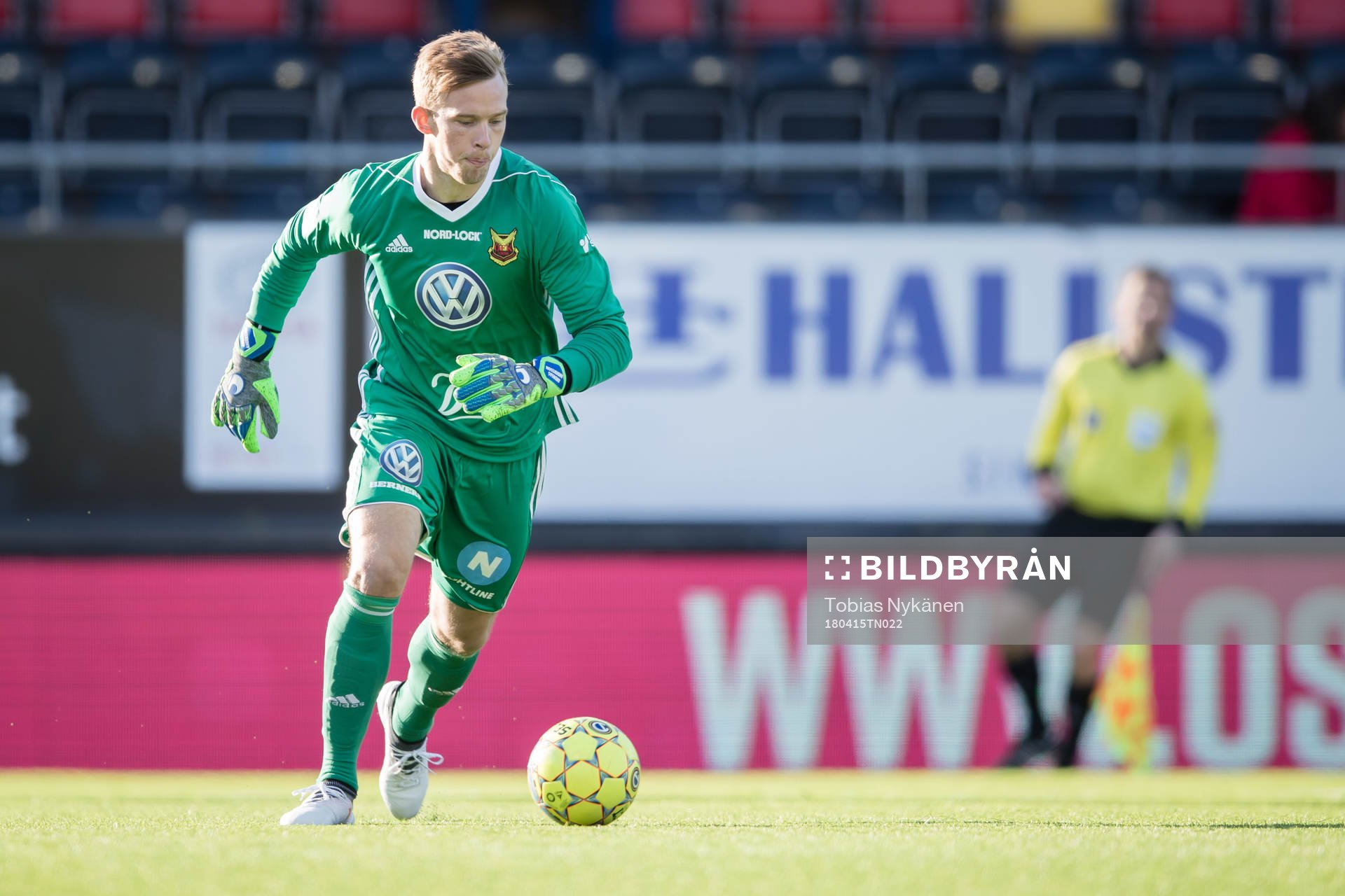Östersunds målvakt Andreas Andersson