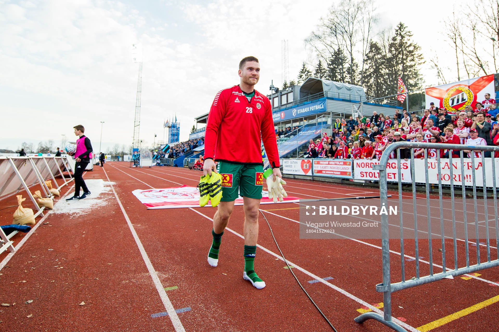 Goalkeeper Gudmund Kongshavn of Tromsø with an injury