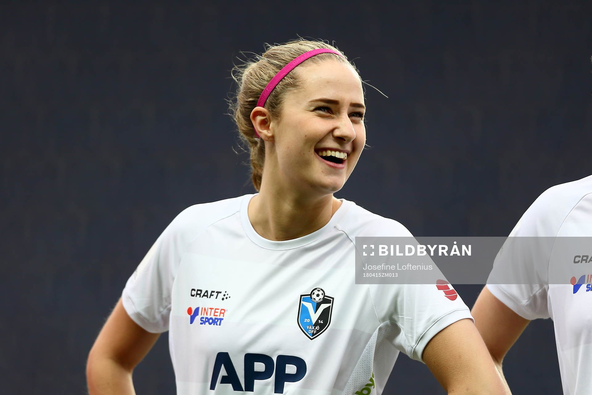 Växjös Jonna Ståhl innan fotbollsmatchen i