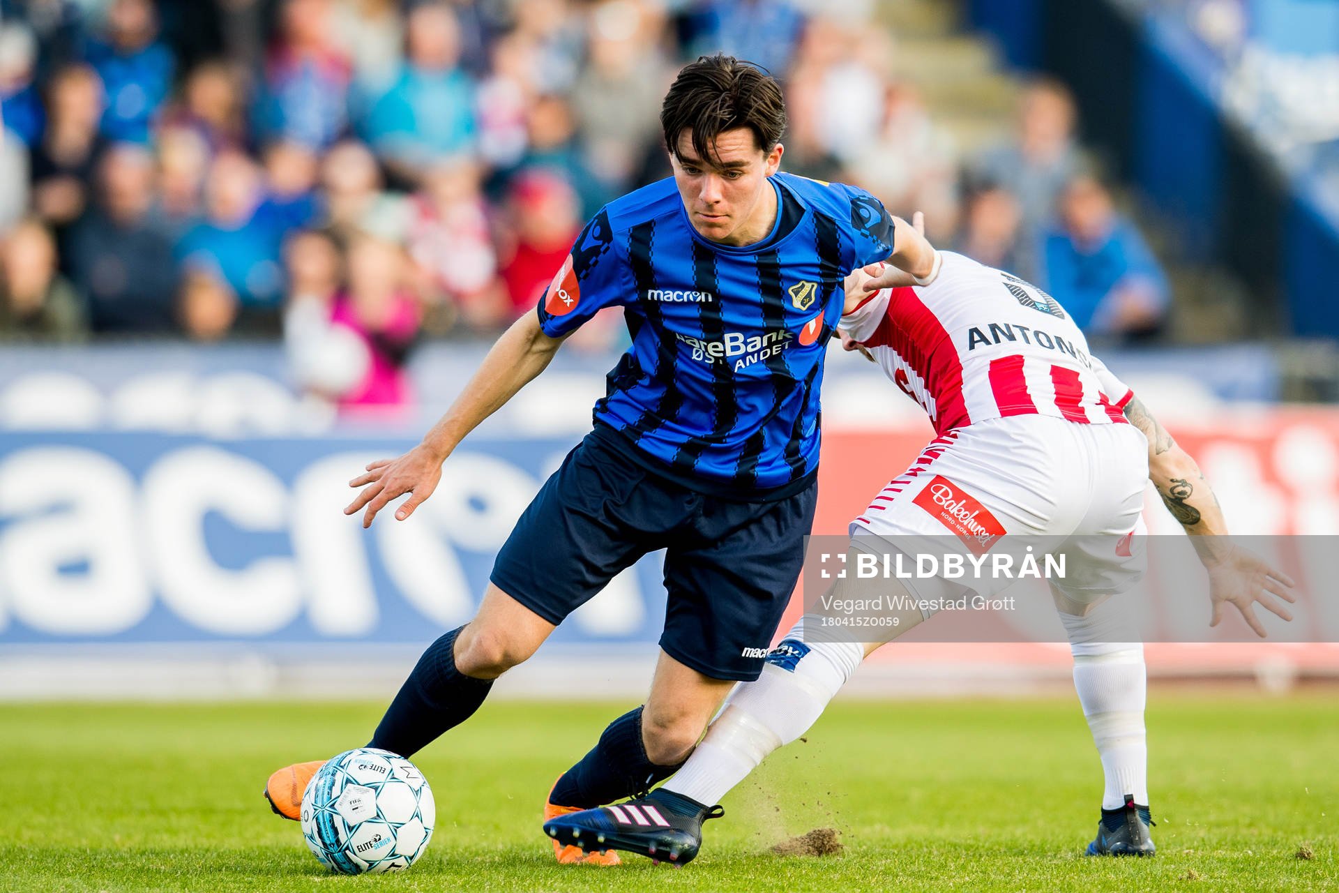 Hugo Vegard Vetlesen of Stabæk and Kent-Are Antonsen of