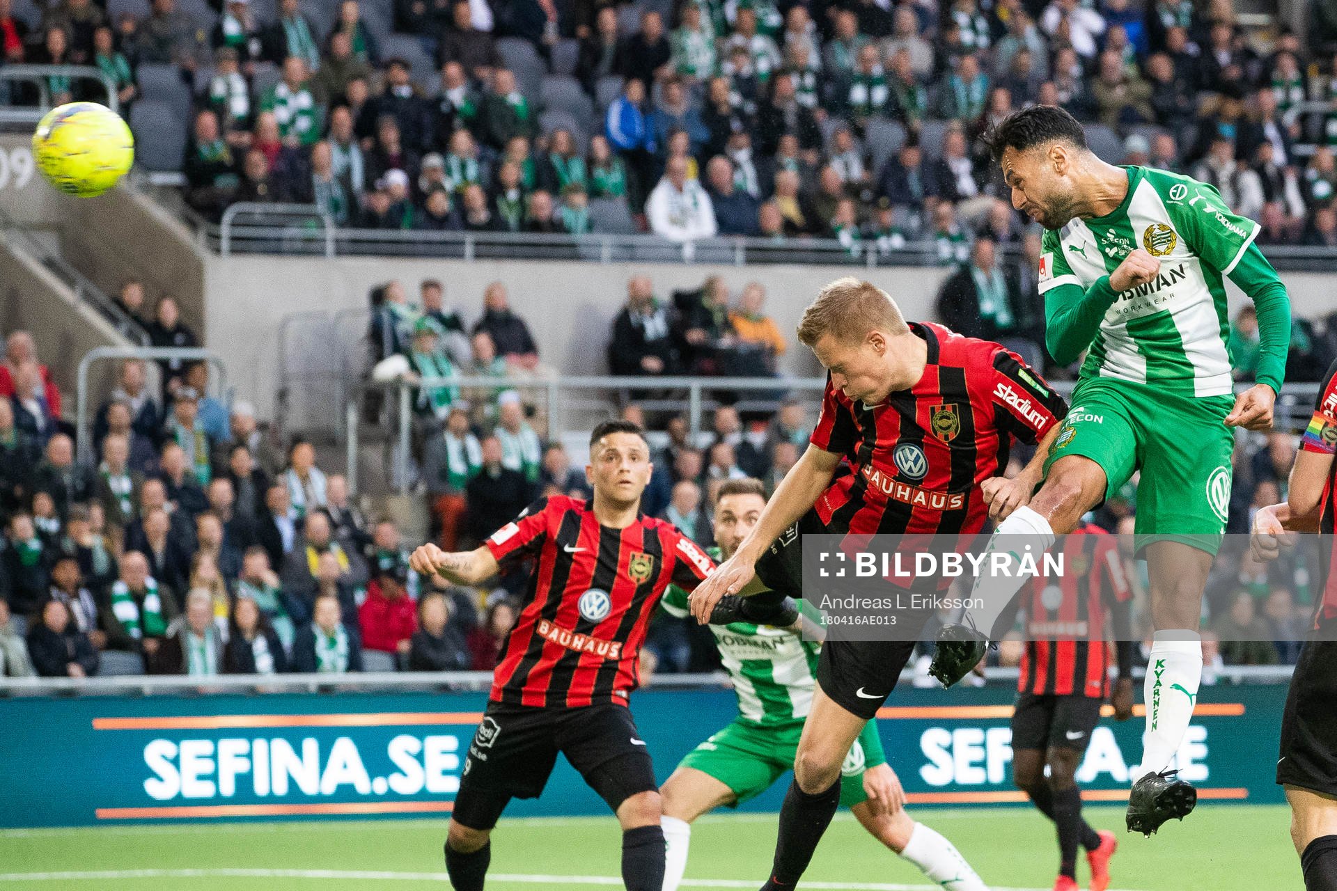 Hammarbys Imad Khalili gör 1-0 på nick