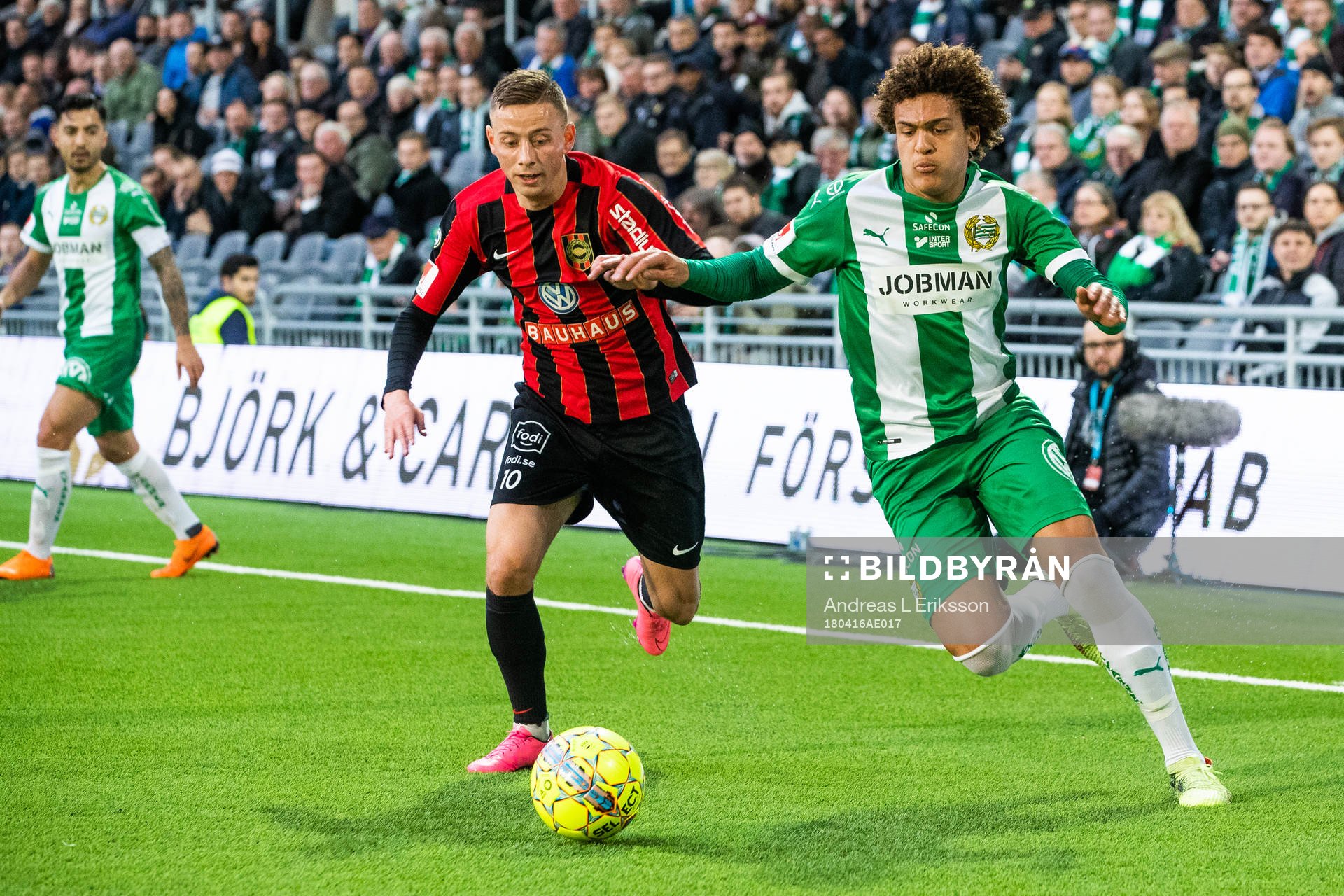 Brommapojkarnas Petar Petrovic och Hammarbys Neto Borges i
