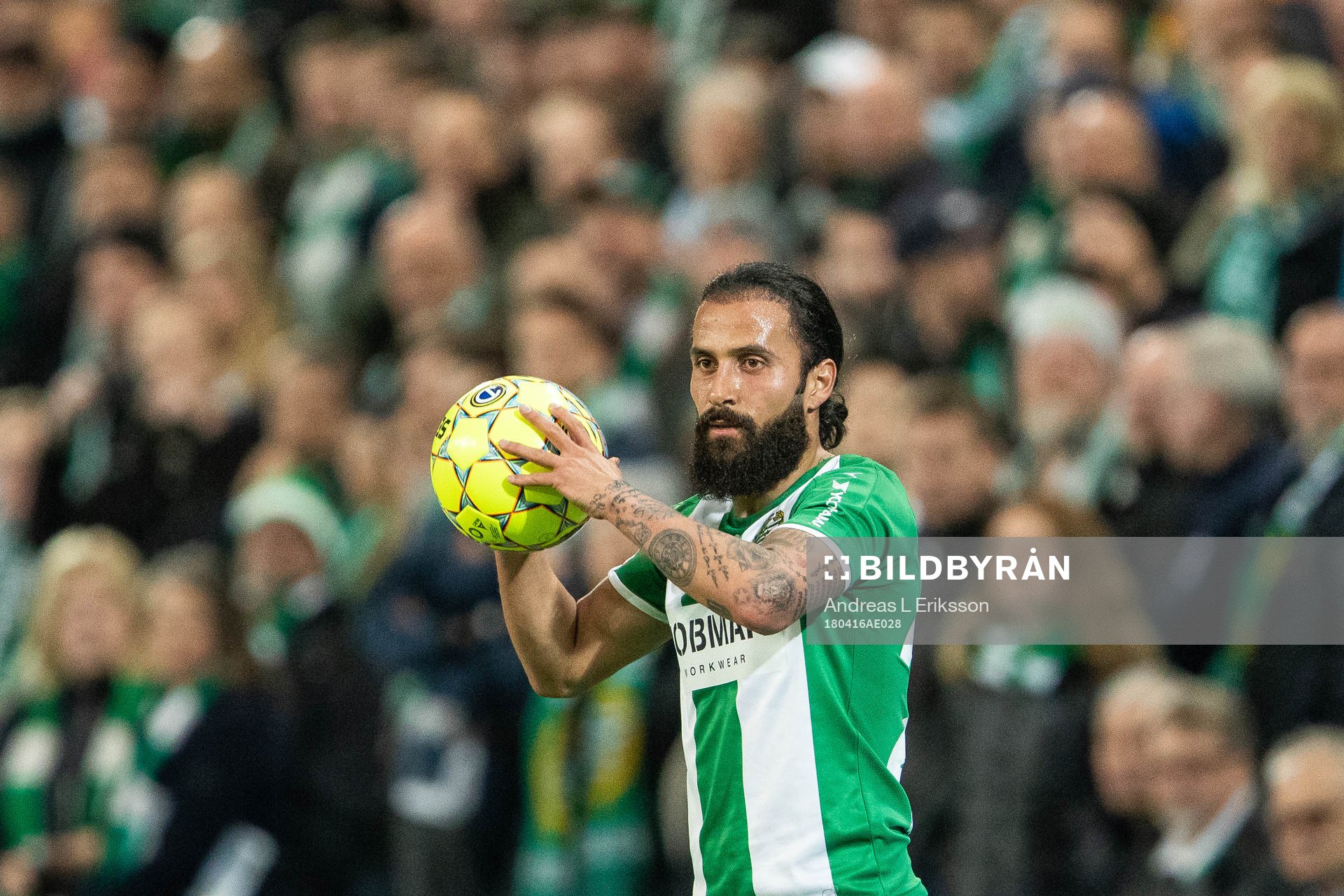 Hammarbys Erkan Zengin kastar inkast