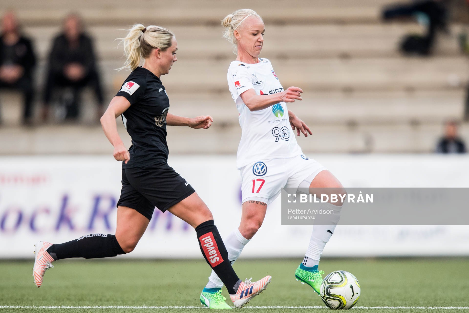 Göteborgs Elin Rubensson och Rosengårds Caroline Seger