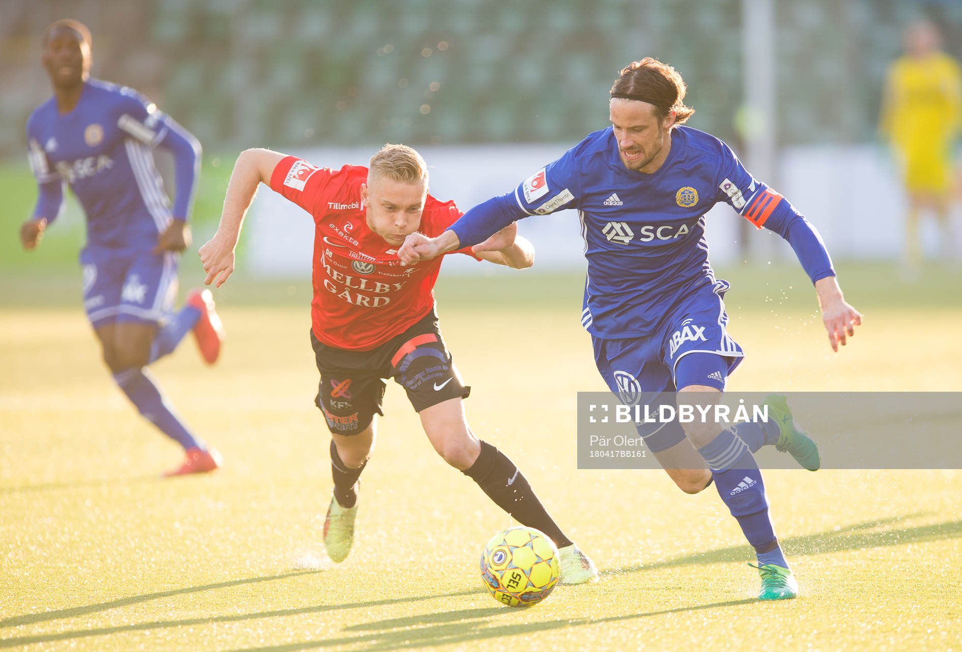 Sundsvalls Linus Hallenius jagas av Trelleborgs Johan