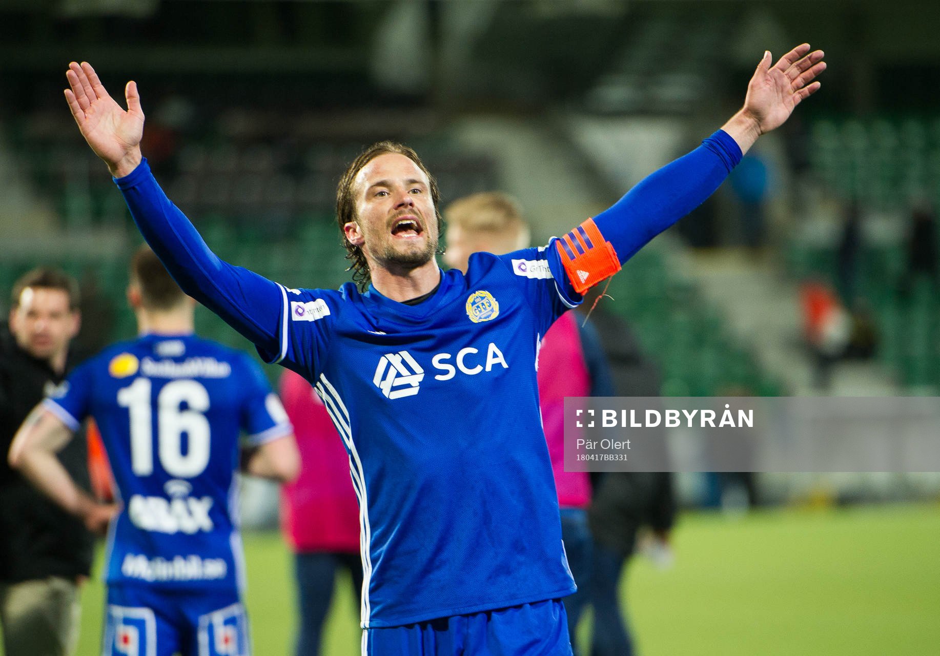 Sundsvalls Linus Hallenius jublar efter vunnen match i Allsvenskan mellan Sundsvall och Trelleborg den 17 April 2018 i Sundsvall.