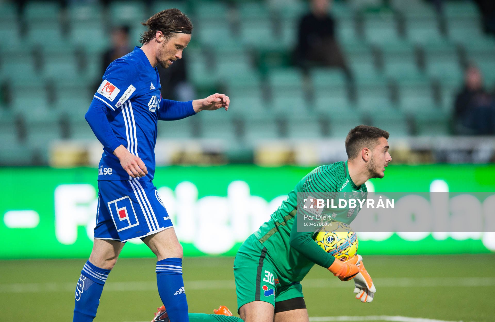 Sundsvalls Linus Hallenius deppar