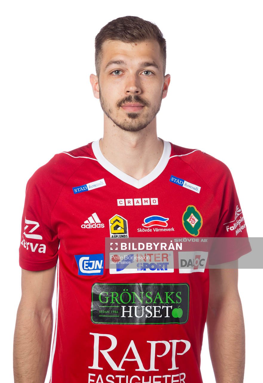 Skövdes Oskar Mårtensson poserar för ett porträtt den 17 april 2018 i Skövde.
