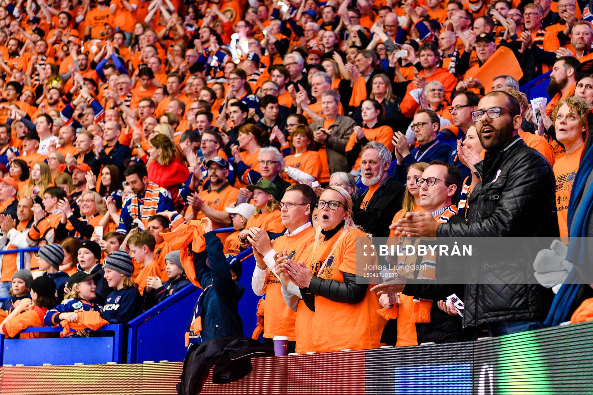 Växjös supportrar jublar