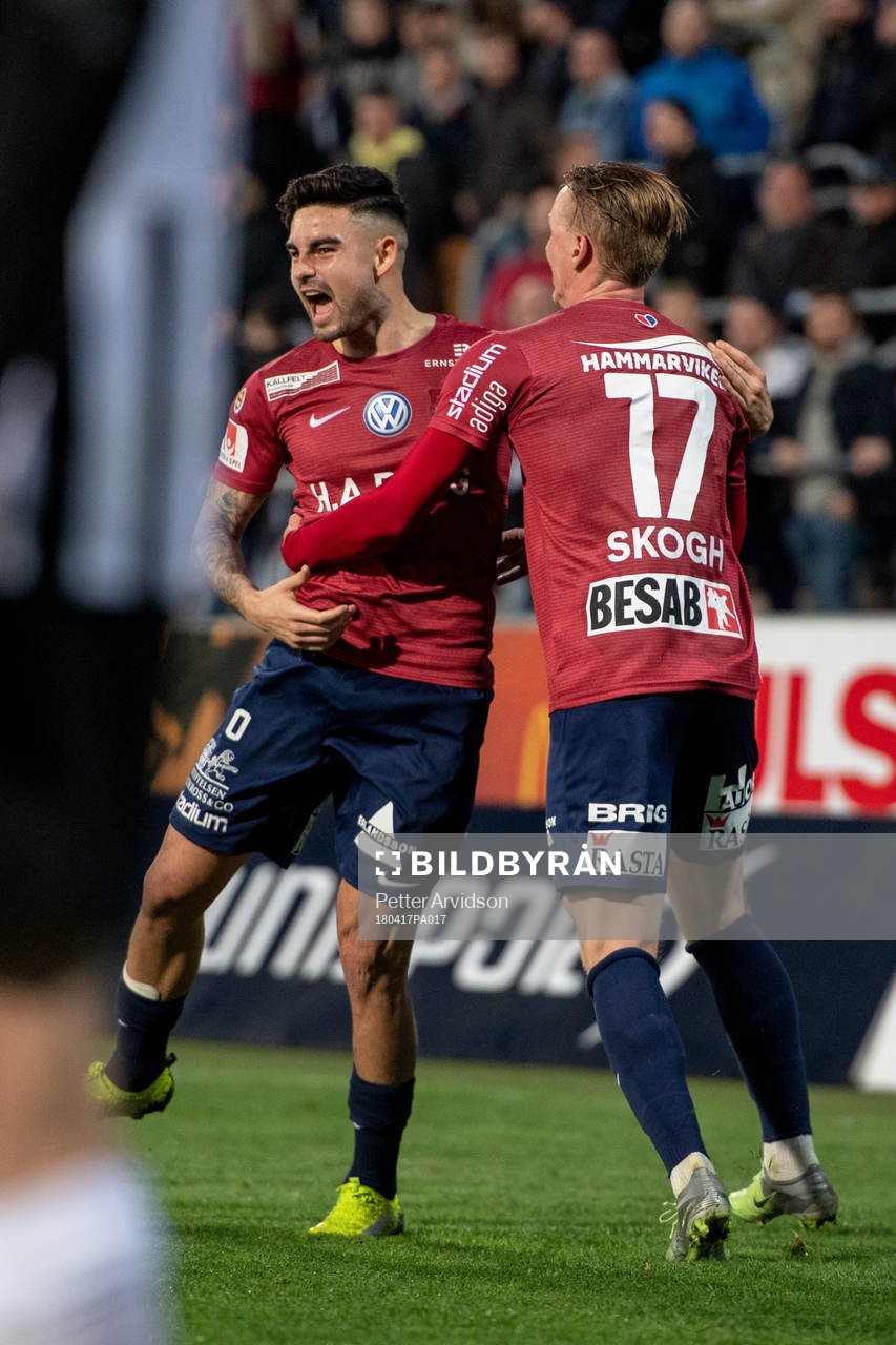 Örgrytes Diego Montiel jublar med Emil Skogh efter 2-2 under fotbollsmatchen i Superettan mellan Landskrona och Örgryte den 17 april 2018 i Landskrona.
