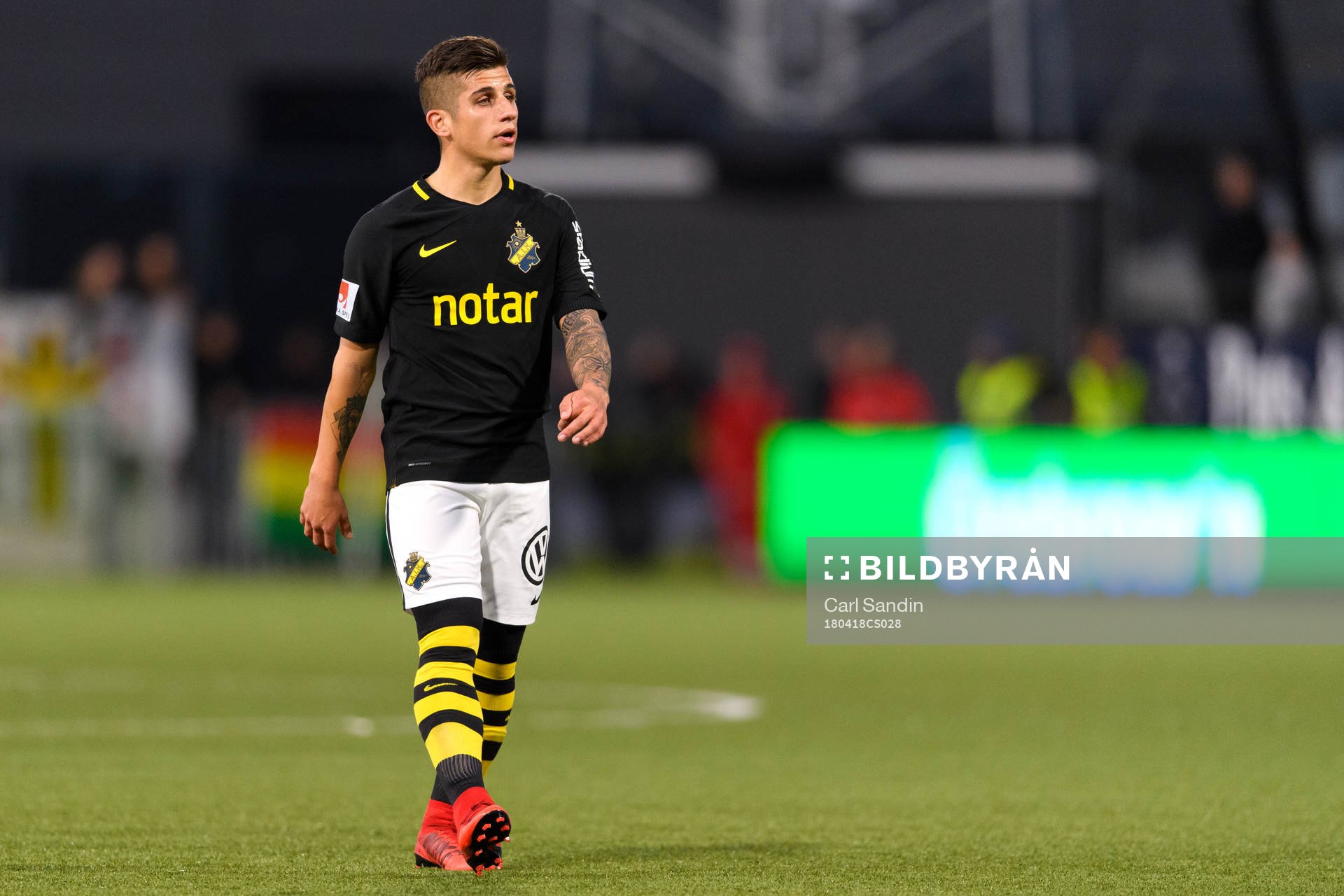 s Nicolas Stefanelli