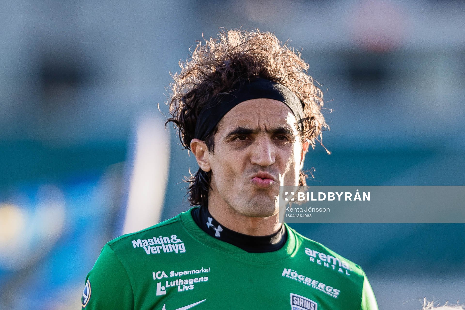 Sirius målvakt Karim Fegrouch innan fotbollsmatchen i
