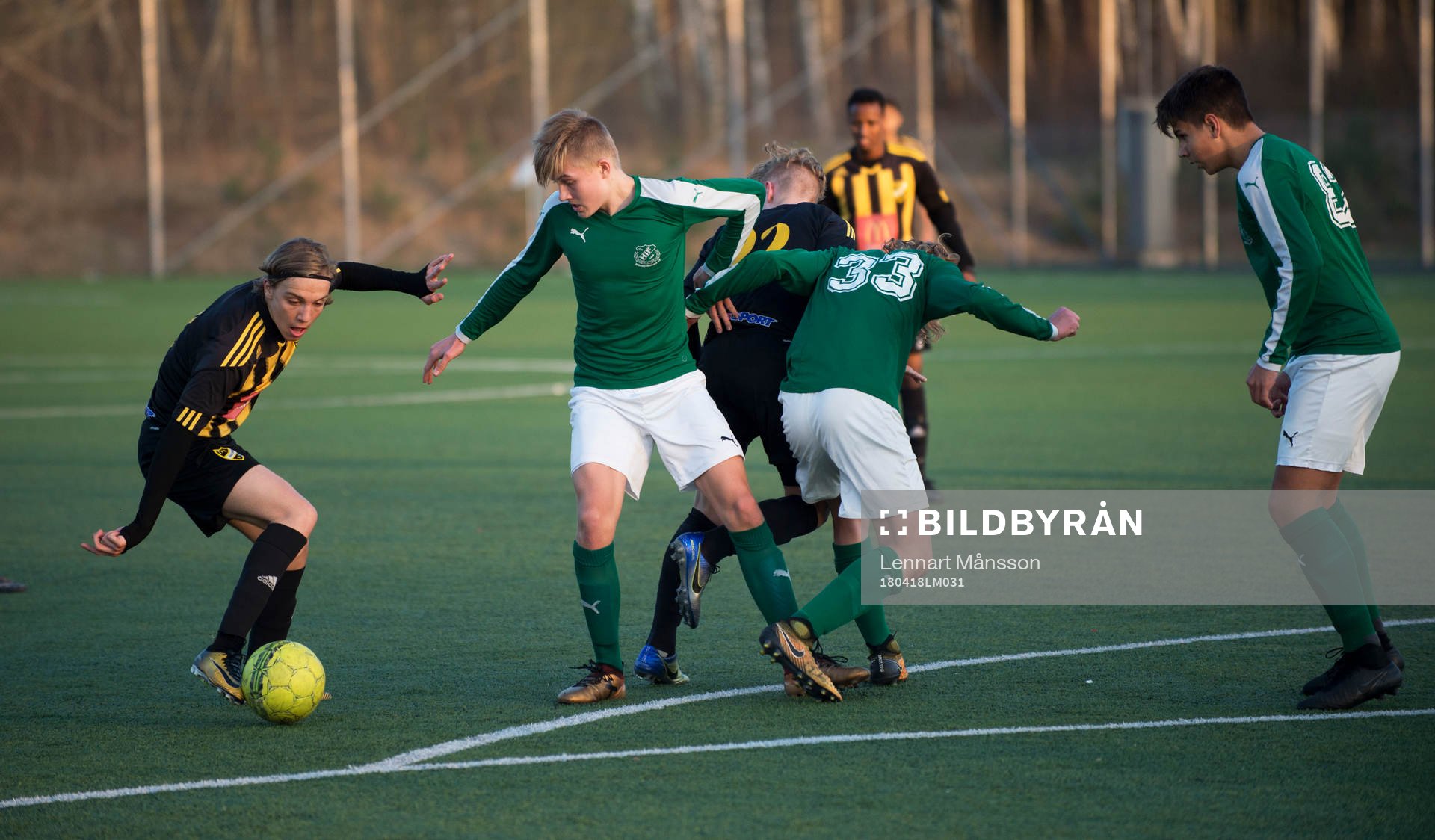 i juniormatchen mellan IFK Hässleholm och Hässleholms IF