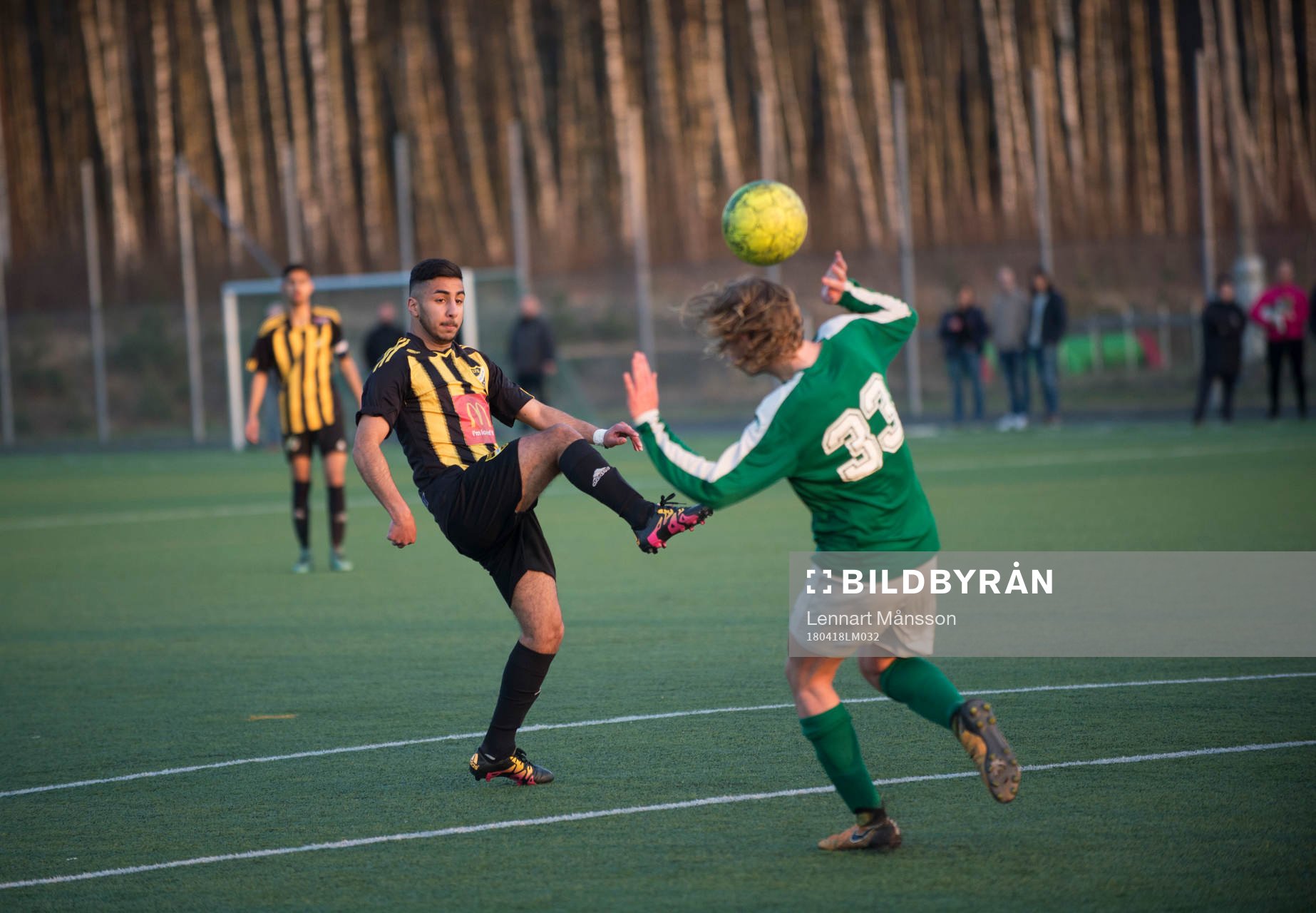 i juniormatchen mellan IFK Hässleholm och Hässleholms IF