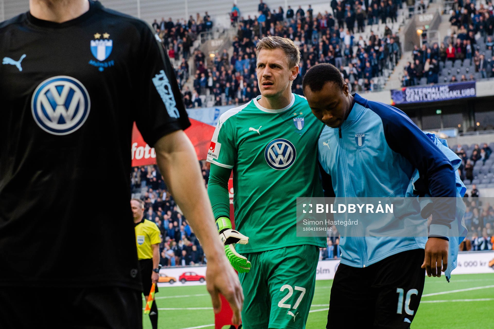 Malmö FFs målvakt Johan Dahlin och Carlos Strandberg