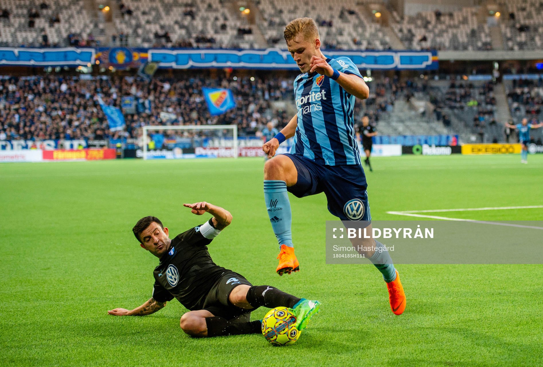 Malmö FFs Behrang Safari och Djurgårdens Felix Beijmo