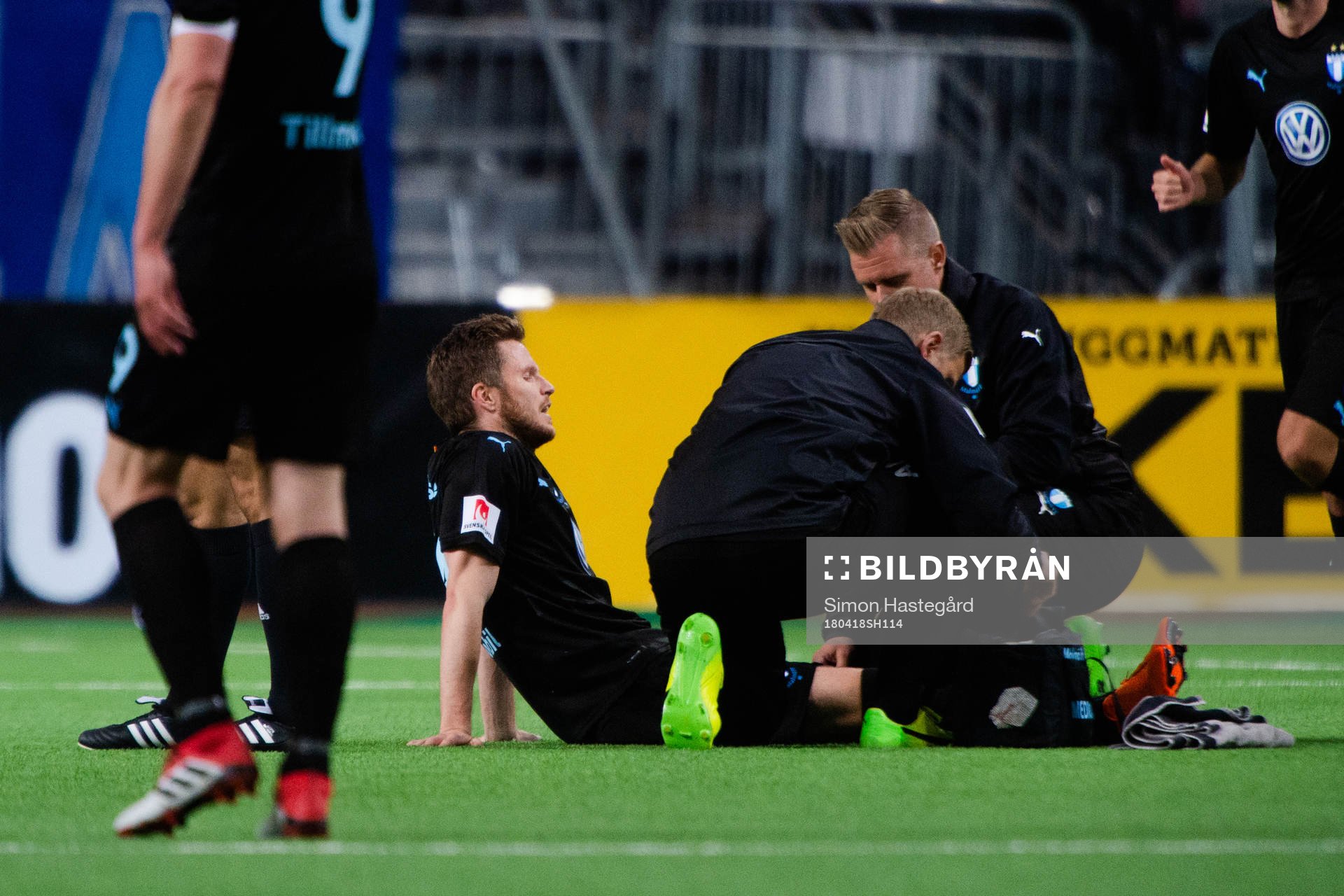 Malmö FFs Lasse Nielsen har ont