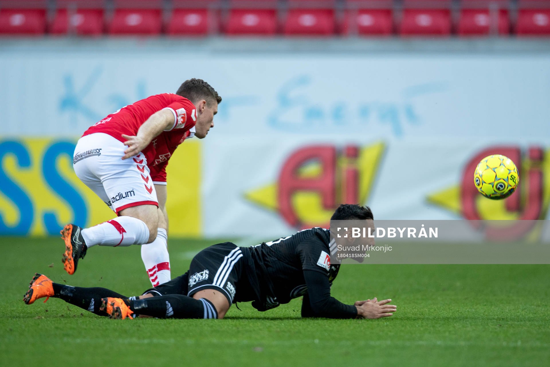 Kalmars Viktor Agardius och Östersunds Saman Ghoddos