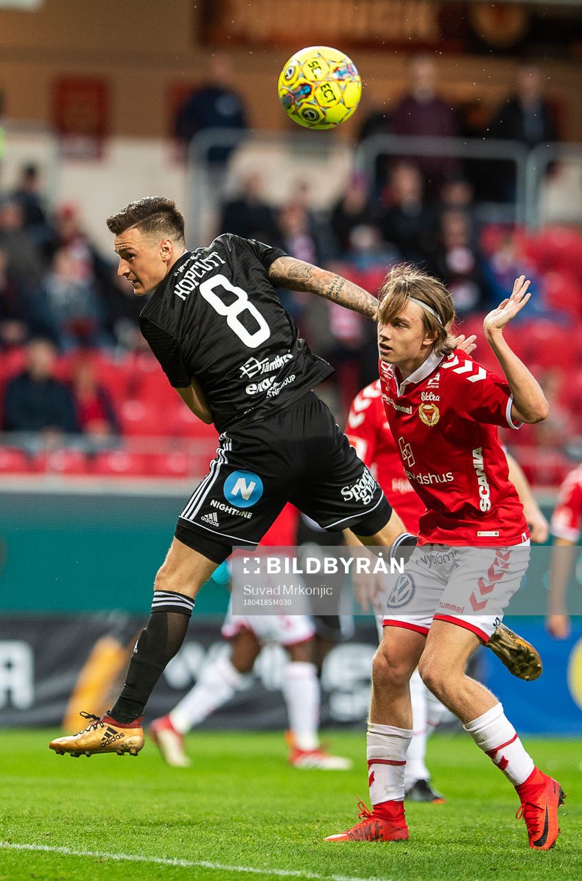 Kalmars Isak Magnusson och Östersunds Jamie Hopcutt