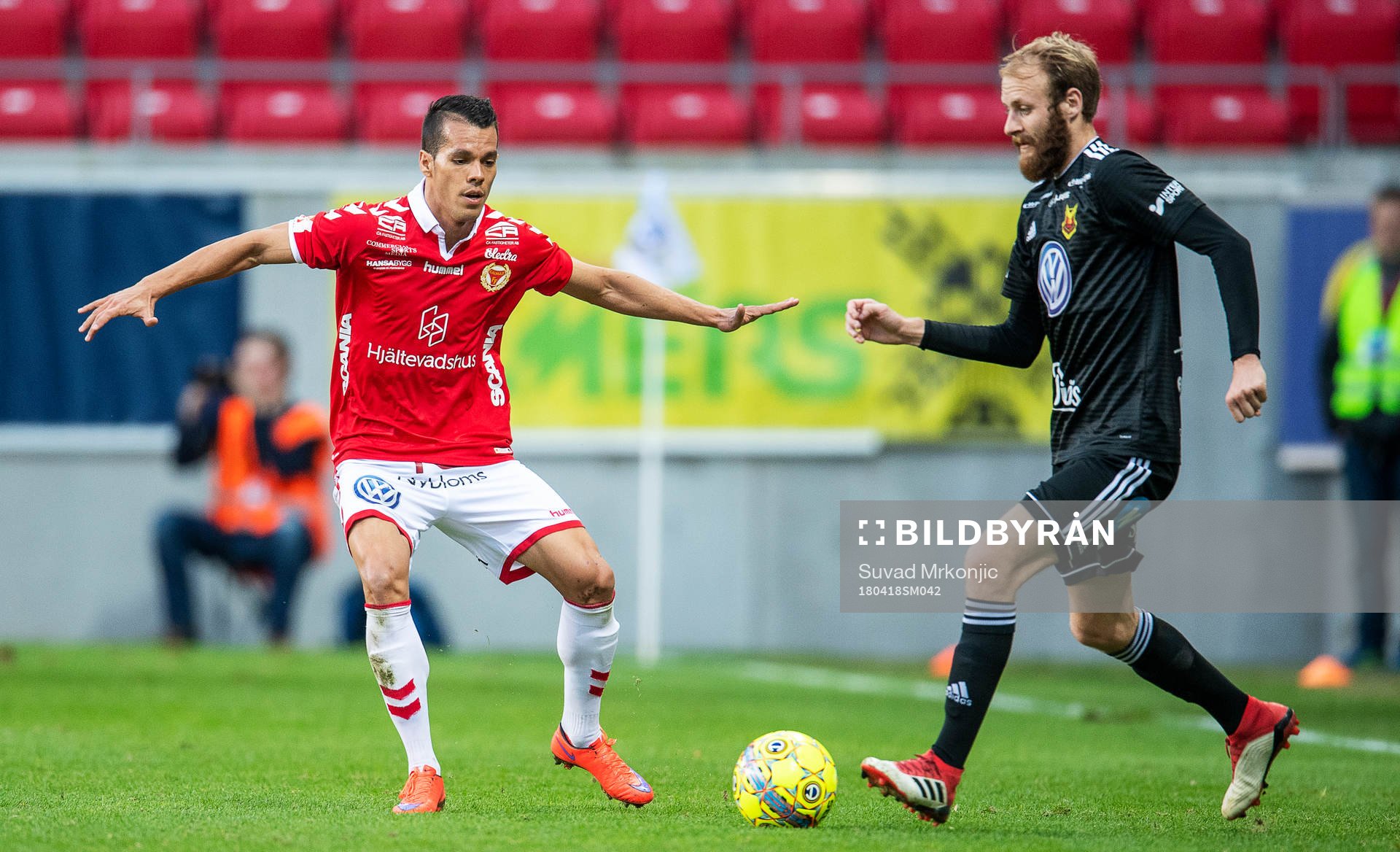 Kalmars Hiago Ramiro och Östersunds Curtis Edwards