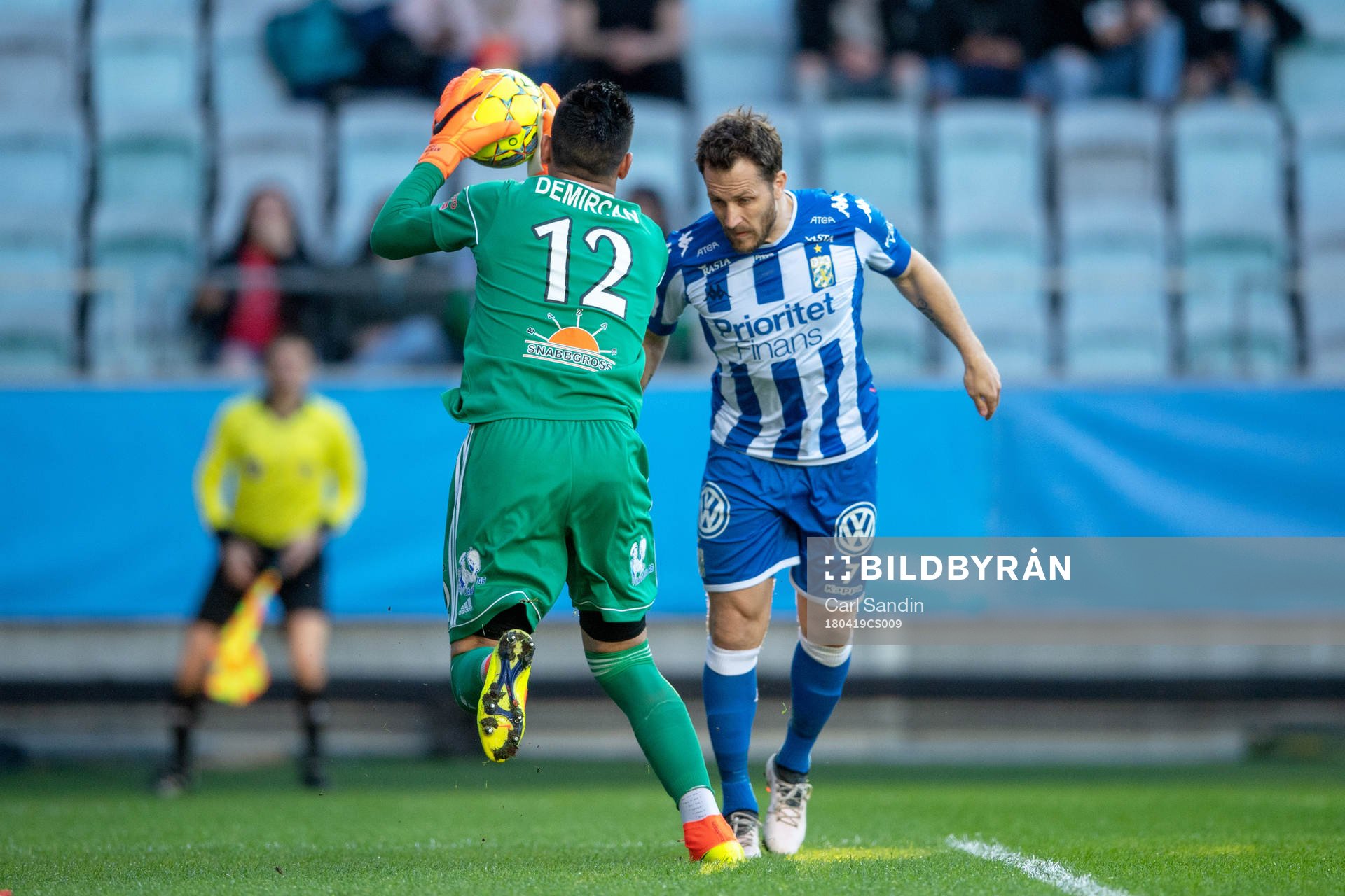 IFK Göteborgs Tobias Hysén och Dalkurds målvakt