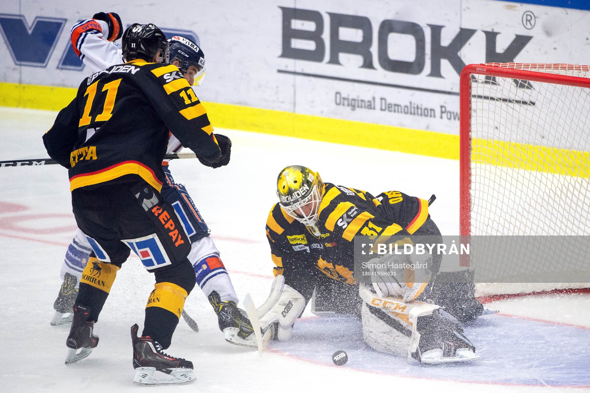Skellefteås Henrik Hetta och målvakt Joni Ortio