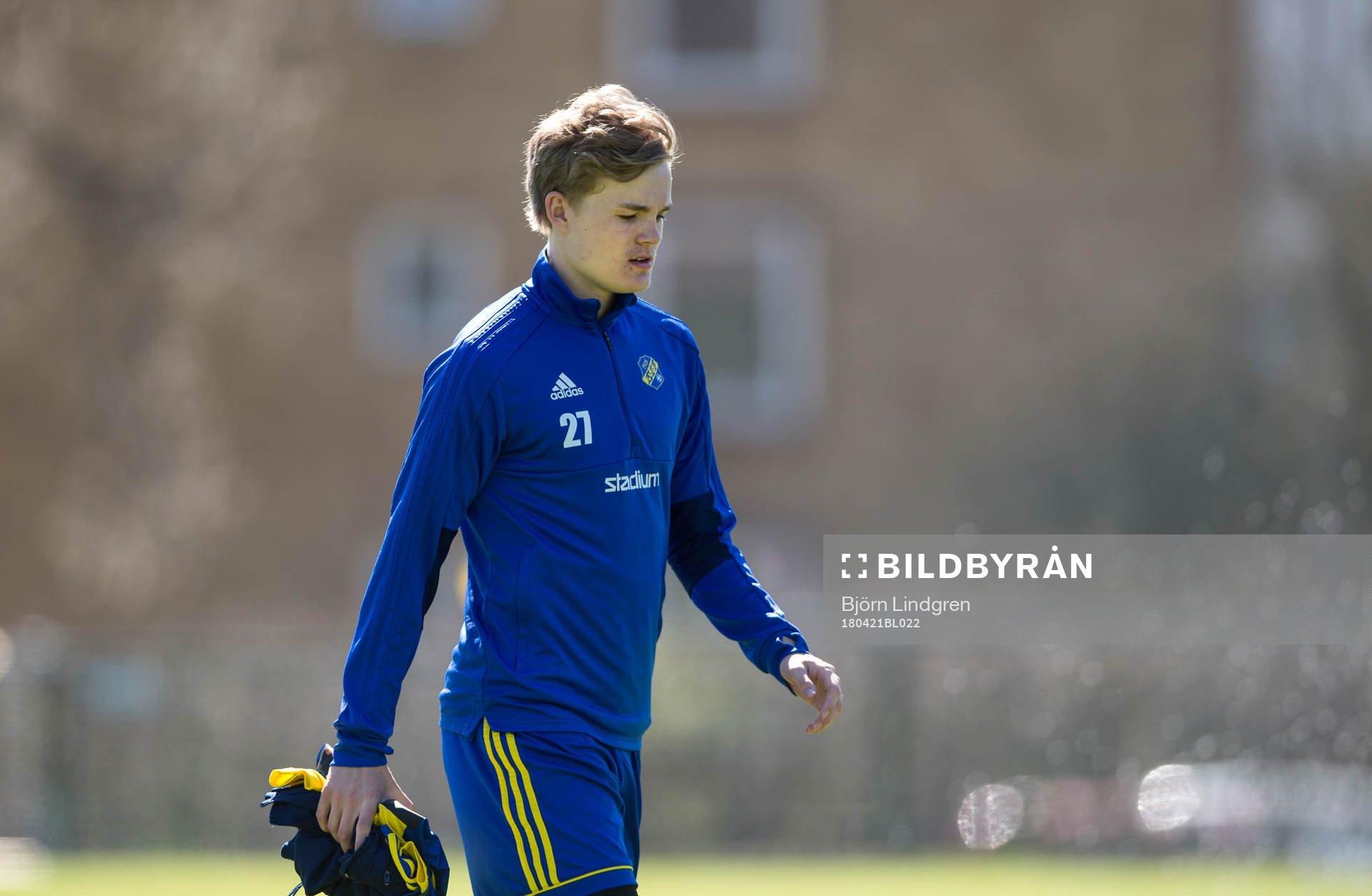 Eskilsminnes Filip Lundeberg innan fotbollsmatchen i