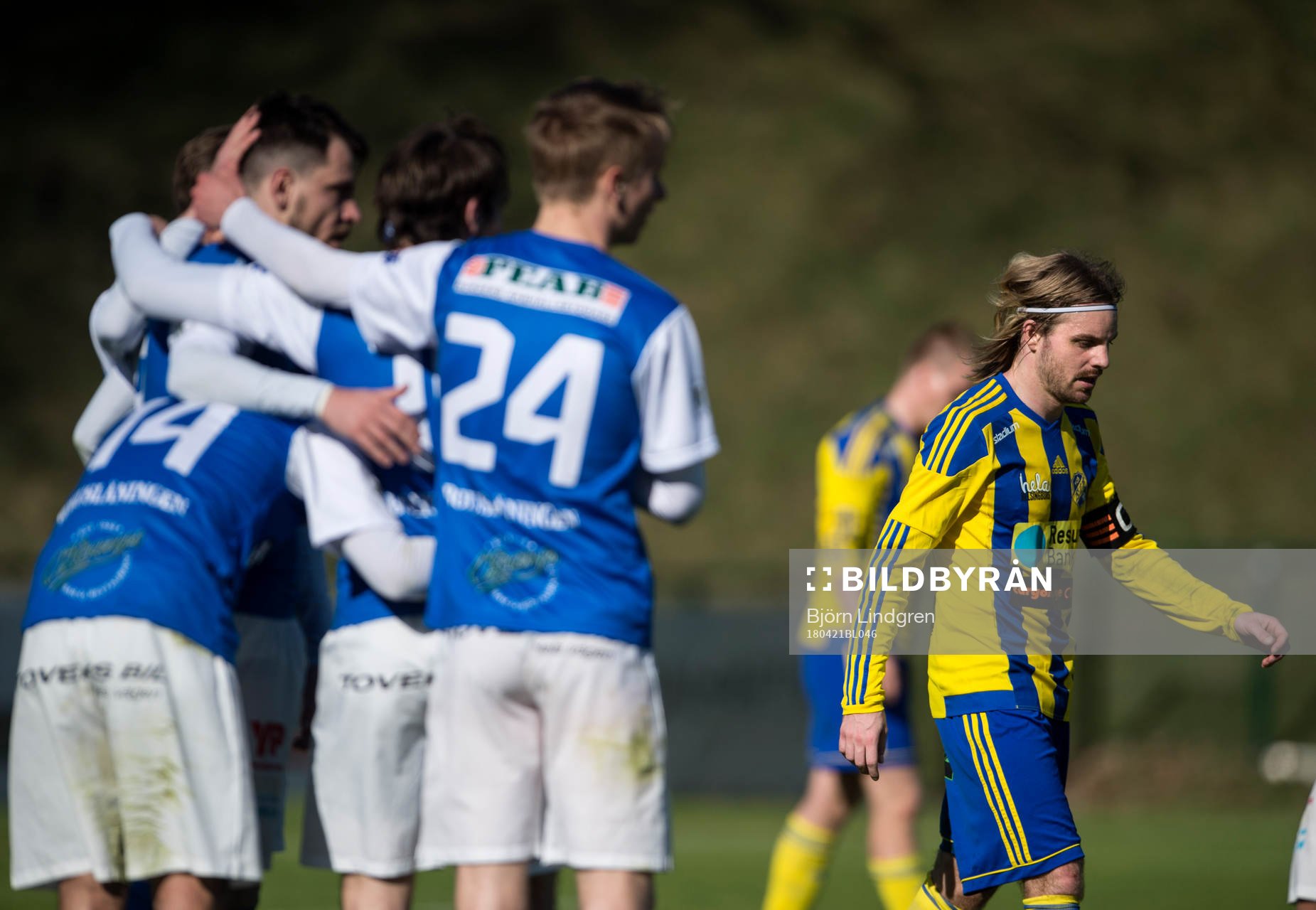 Eskilsminnes Mathias Unkuri deppar medan Oddevoldspelarna