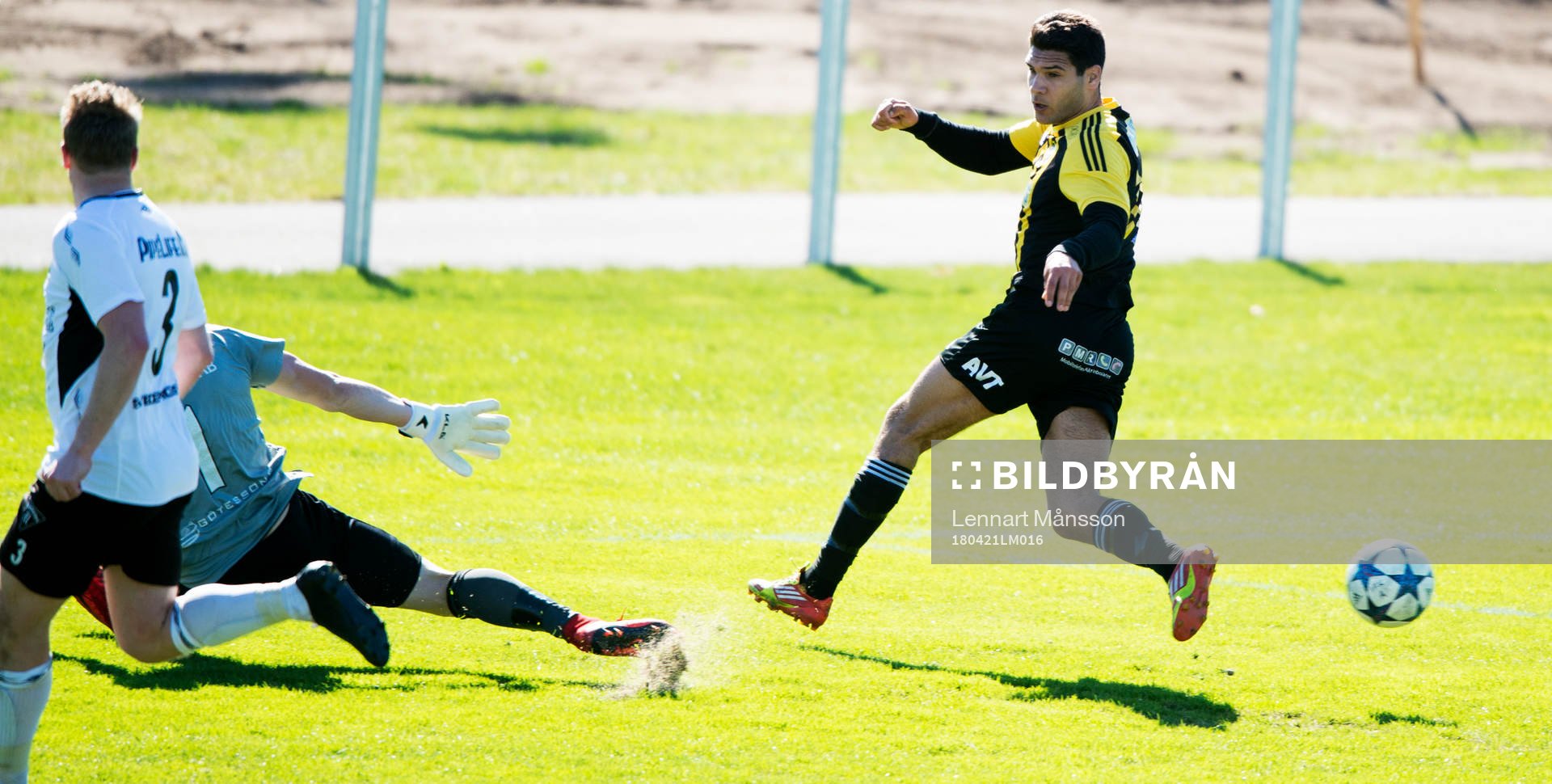 IFK Hässleholms Tommy Filipovic i matchen i division 2