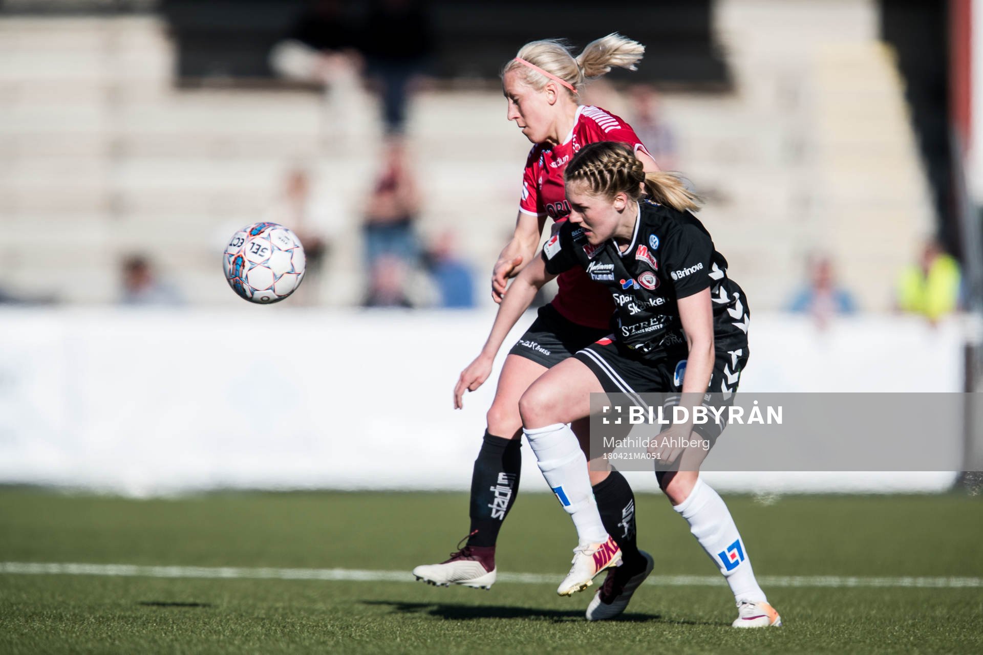 Limhamn Bunkeflos Mia Persson och Kristianstads målvakt