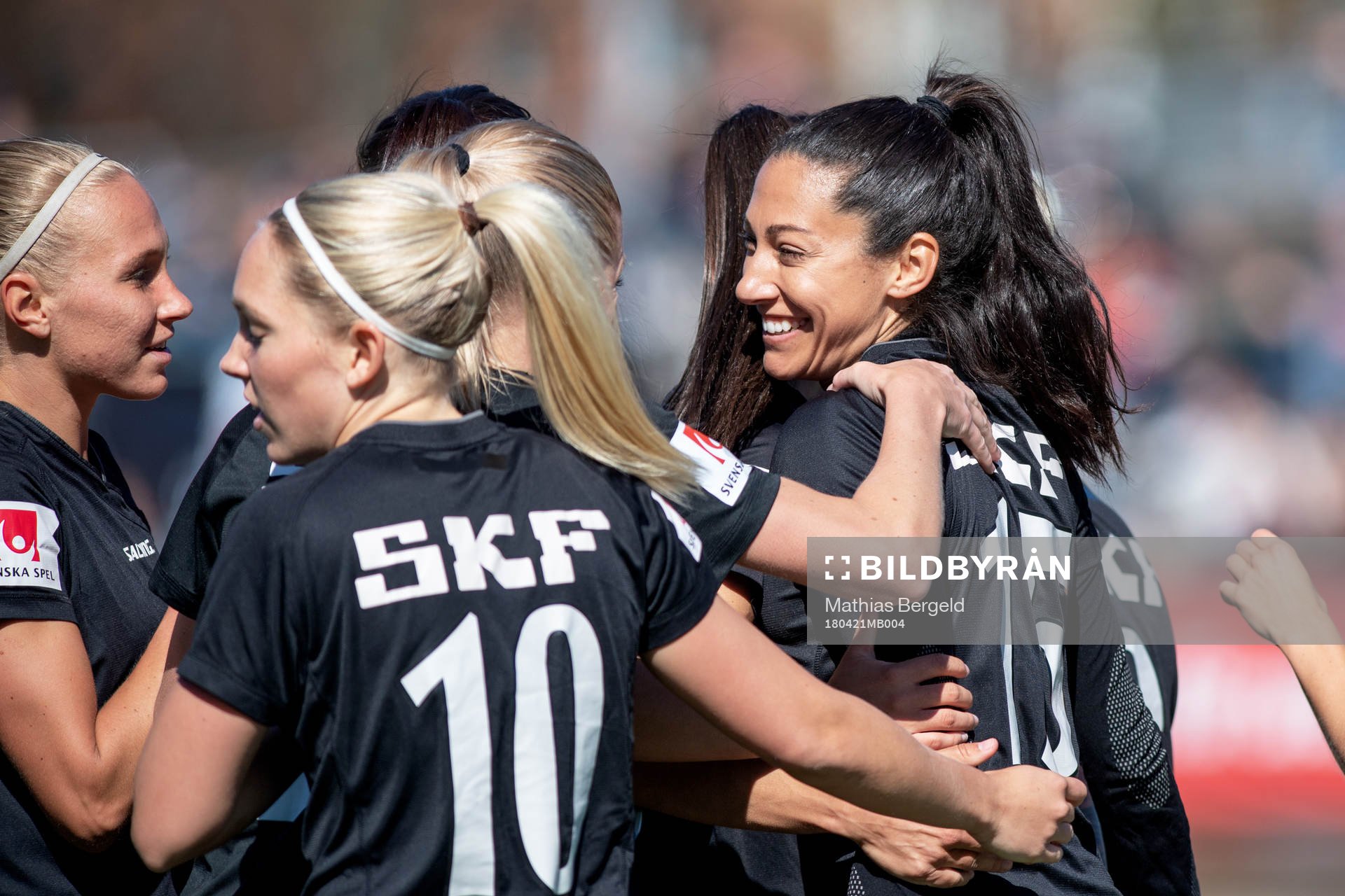 Göteborgs Christen Press jublar med lagkamrater