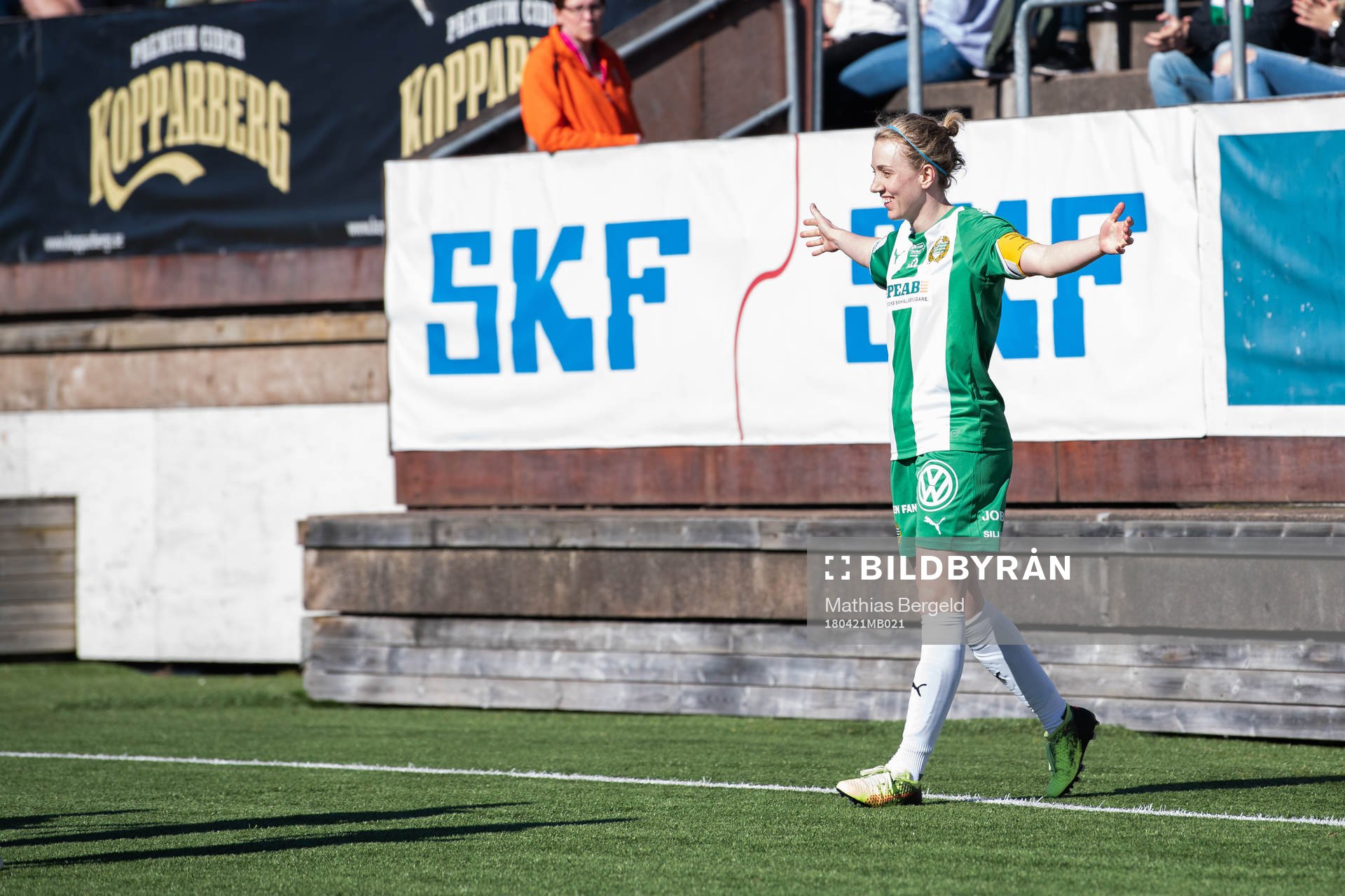 Hammarbys Olga Ekblom jublar