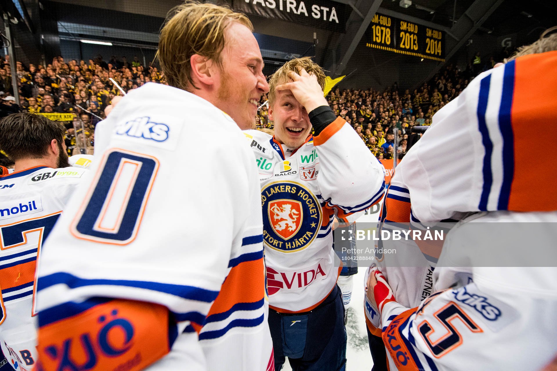 Växjös Elias Pettersson jublar
