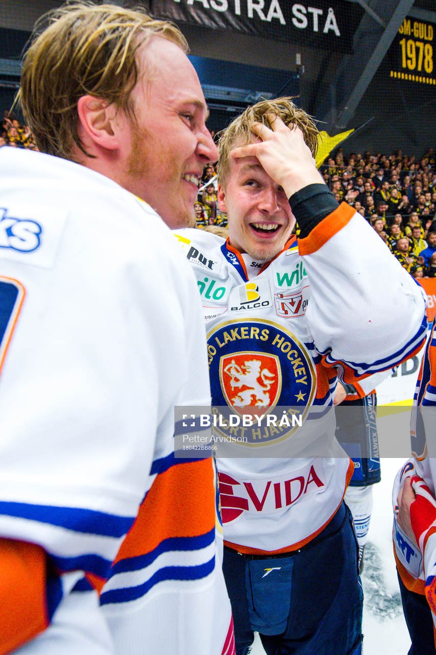 Växjös Elias Pettersson jublar