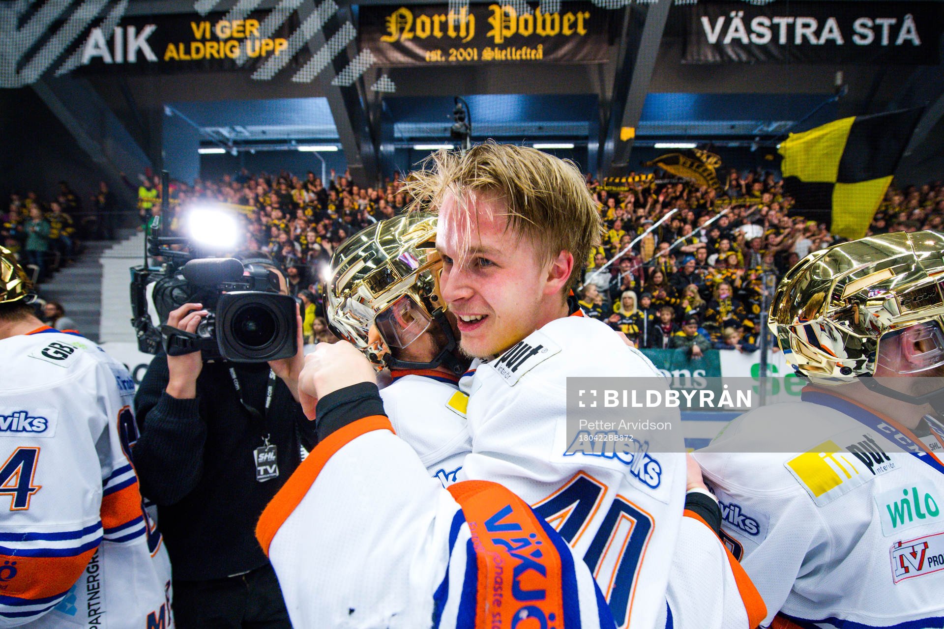 Växjös Elias Pettersson jublar
