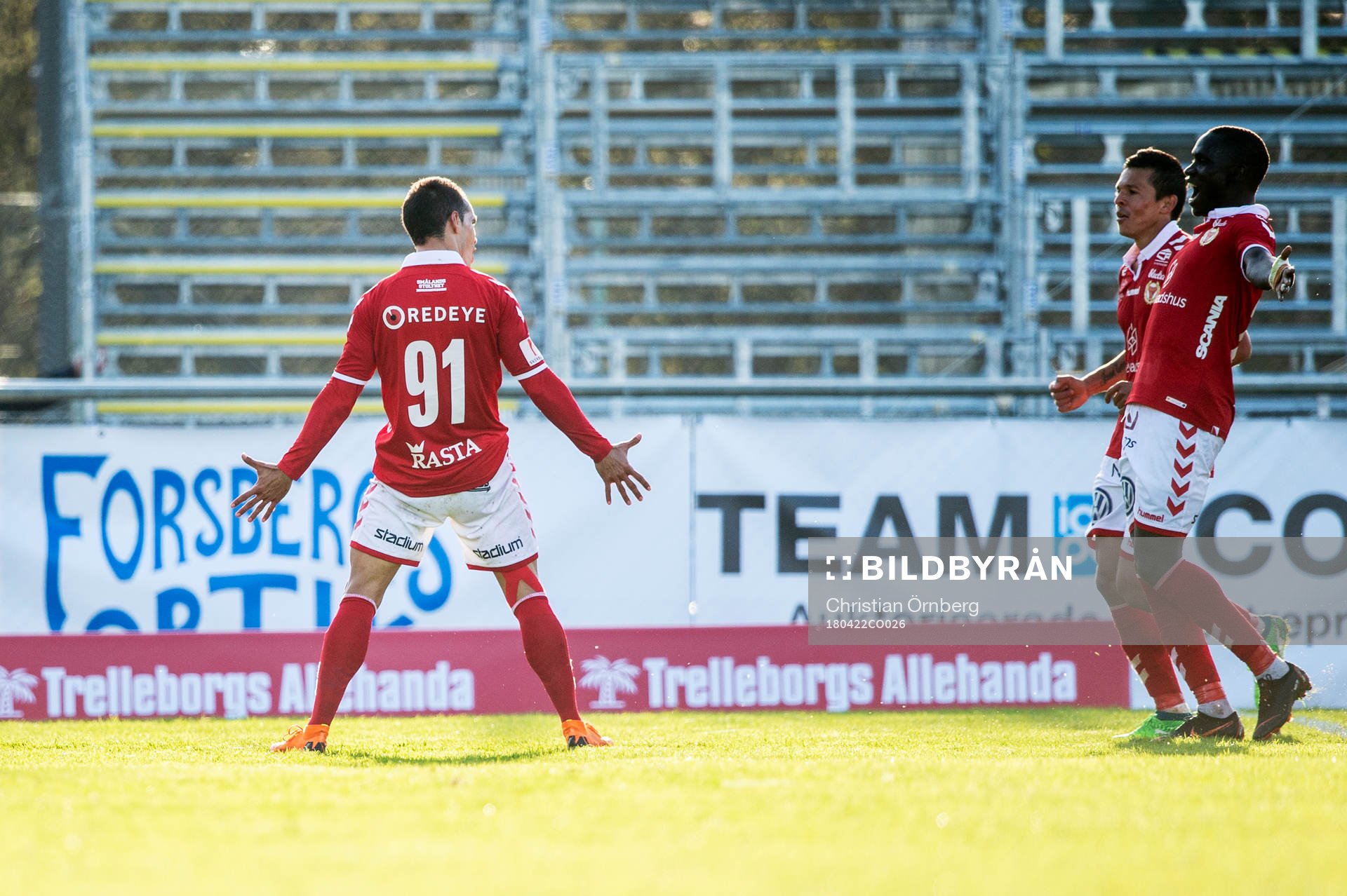 Kalmars Hiago Ramiro jublar med lagkamraterna