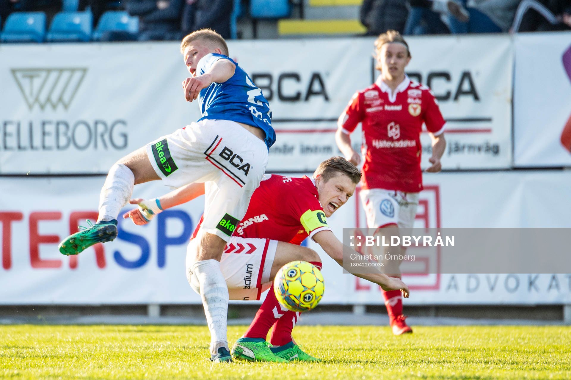 Trelleborgs Ottar Magnus Karlsson mot Kalmars Viktor Elm