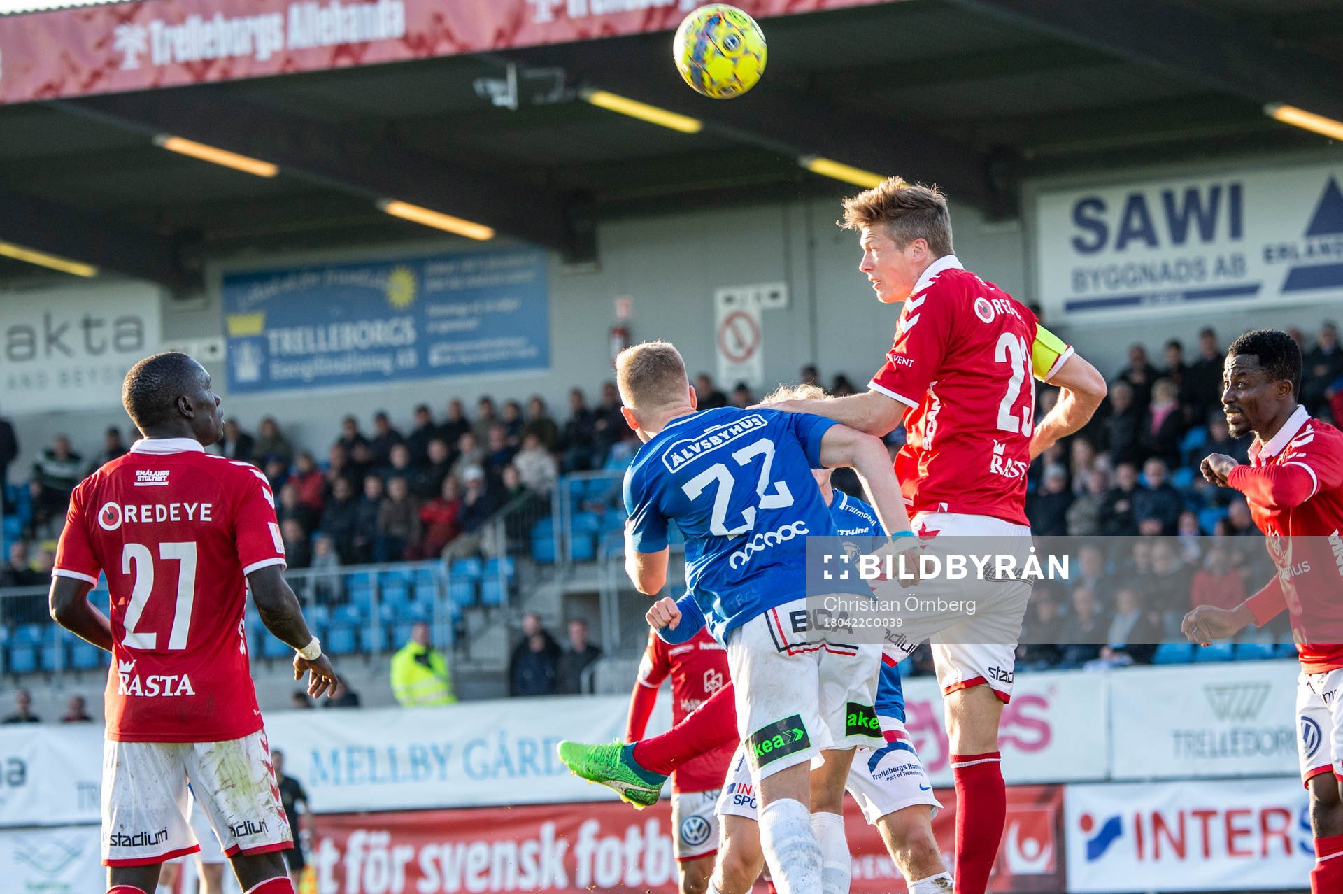 Trelleborgs Ottar Magnus Karlsson mot Kalmars Viktor Elm