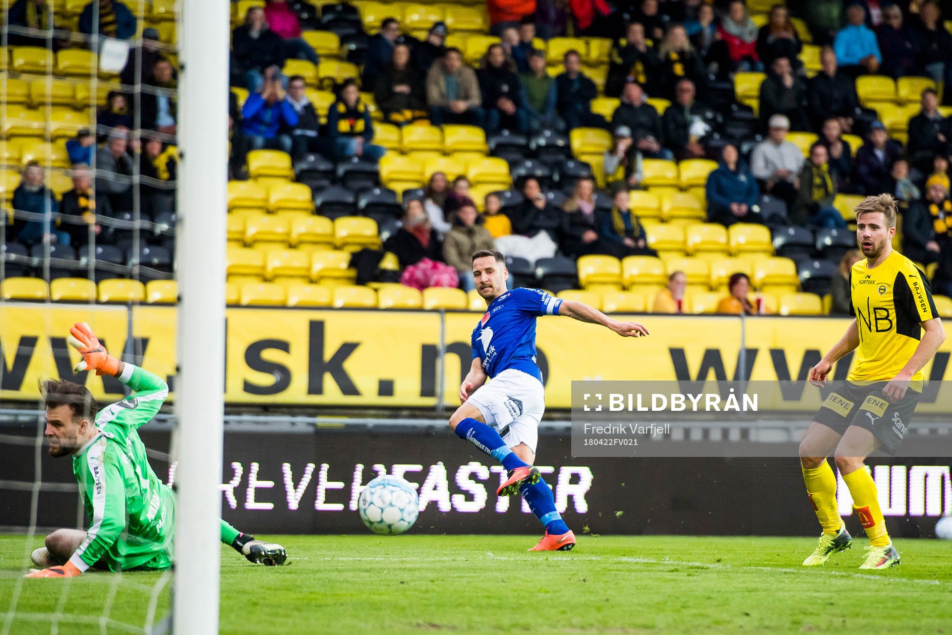 Mads Reginiussen of Ranheim scores 0-1 behind goalkeeper