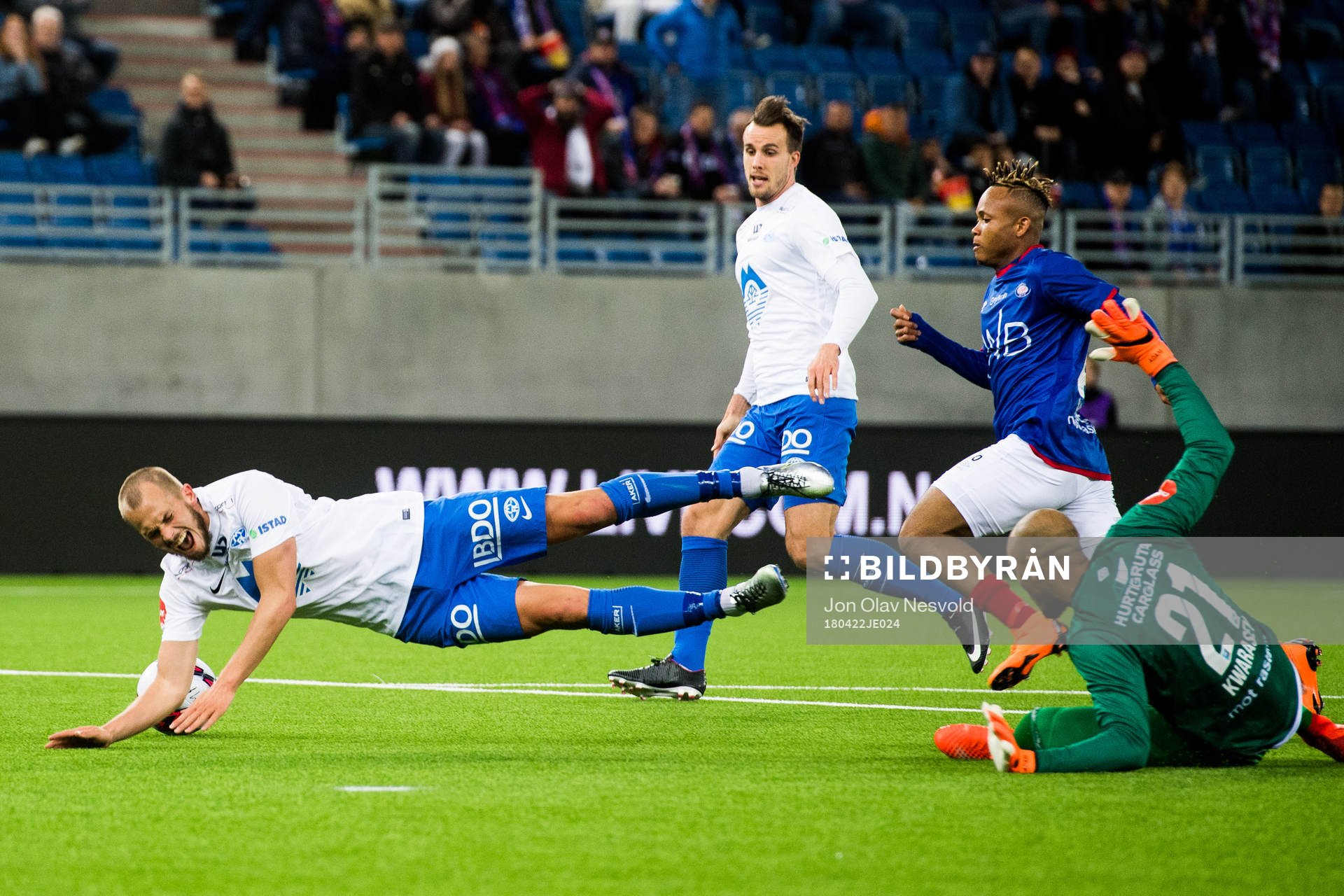 Eirik Hestad of Molde and goalkeeper Adam Larsen Kwarasey