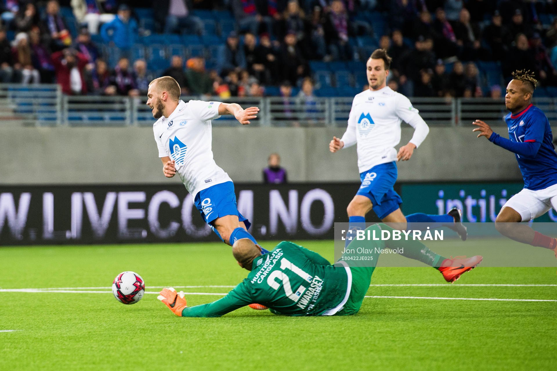 Eirik Hestad of Molde and goalkeeper Adam Larsen Kwarasey