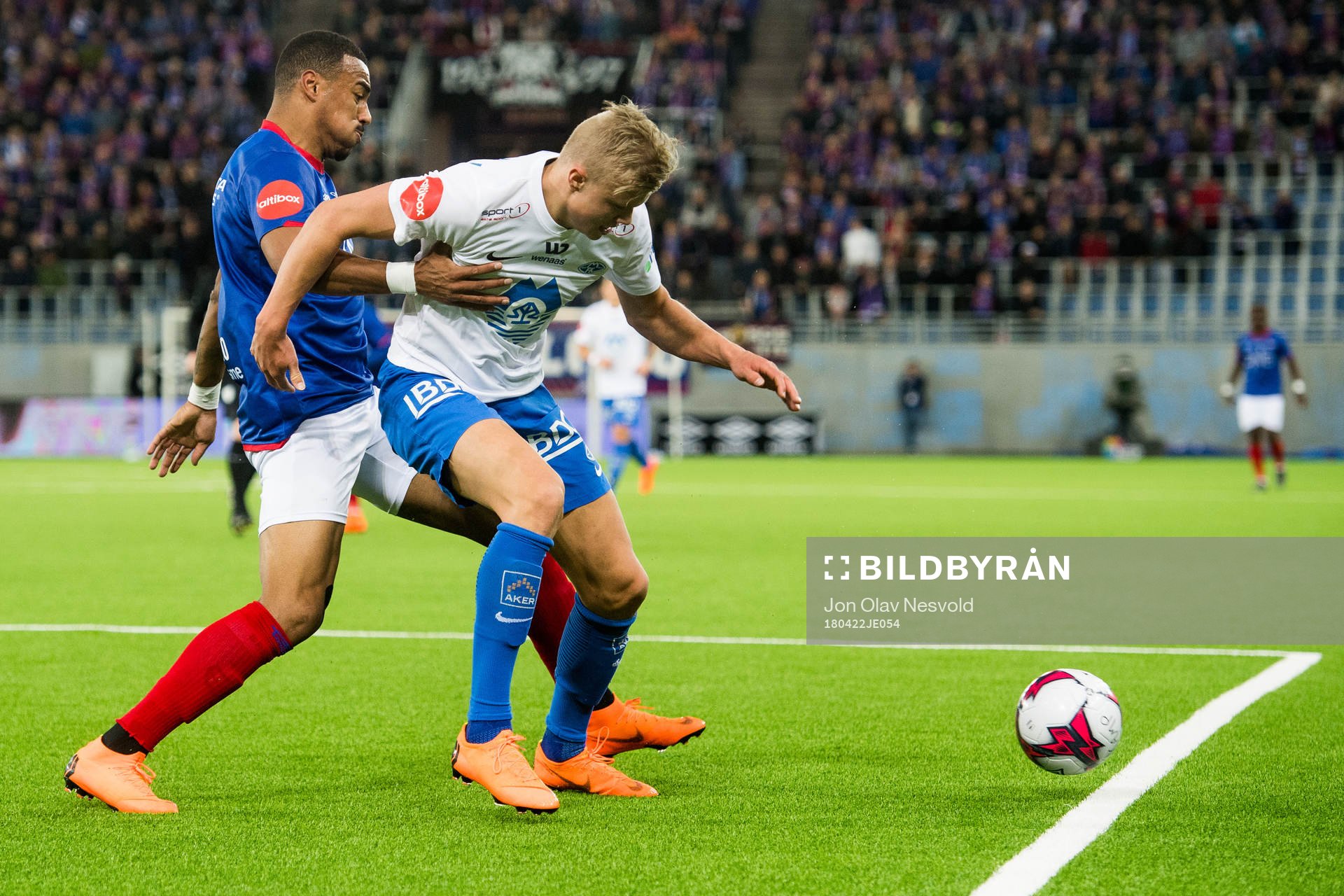 Luis Felipe Carvalho da Silva of Vålerenga and Erling