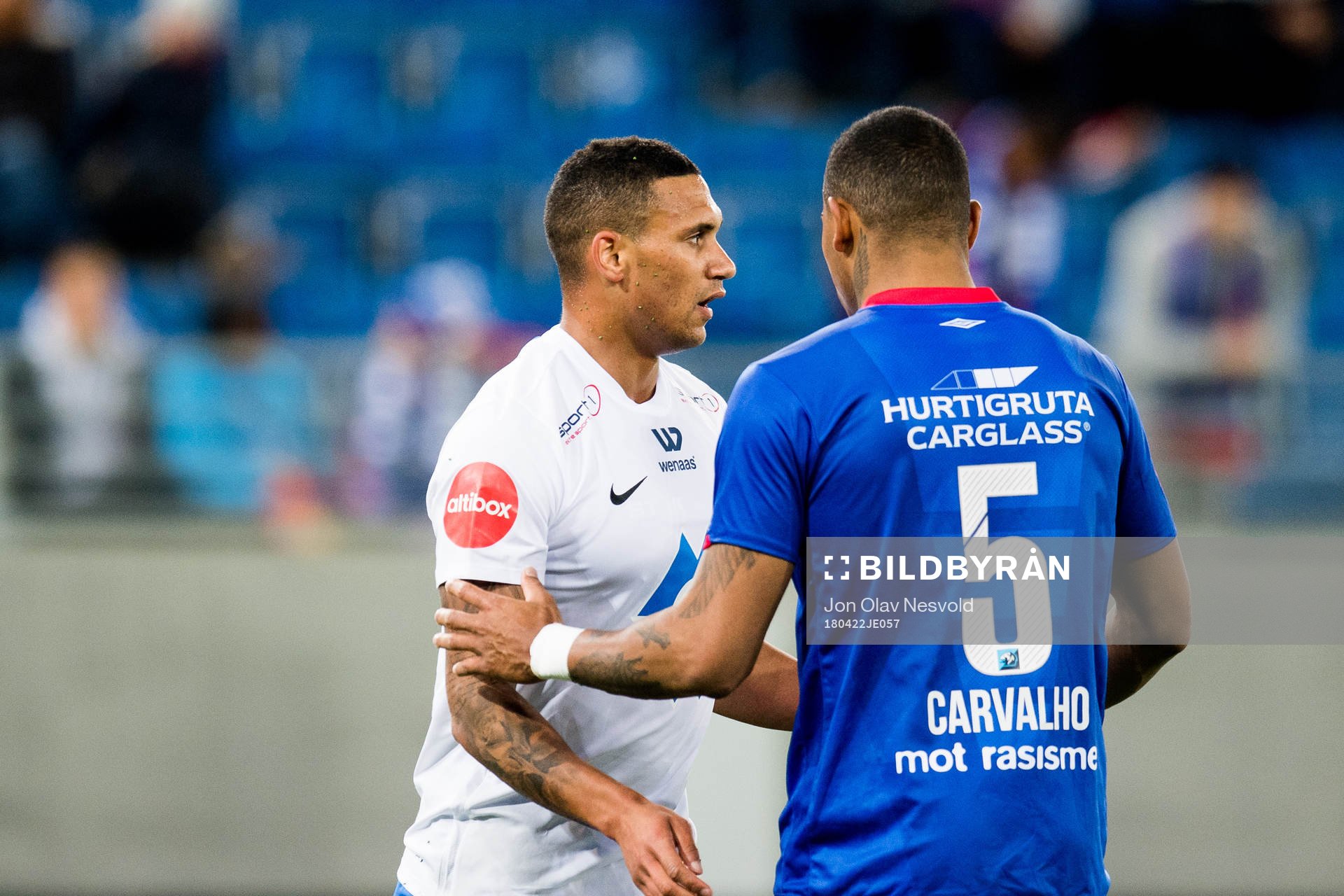 Ruben Gabrielsen of Molde and Luis Felipe Carvalho da Silva