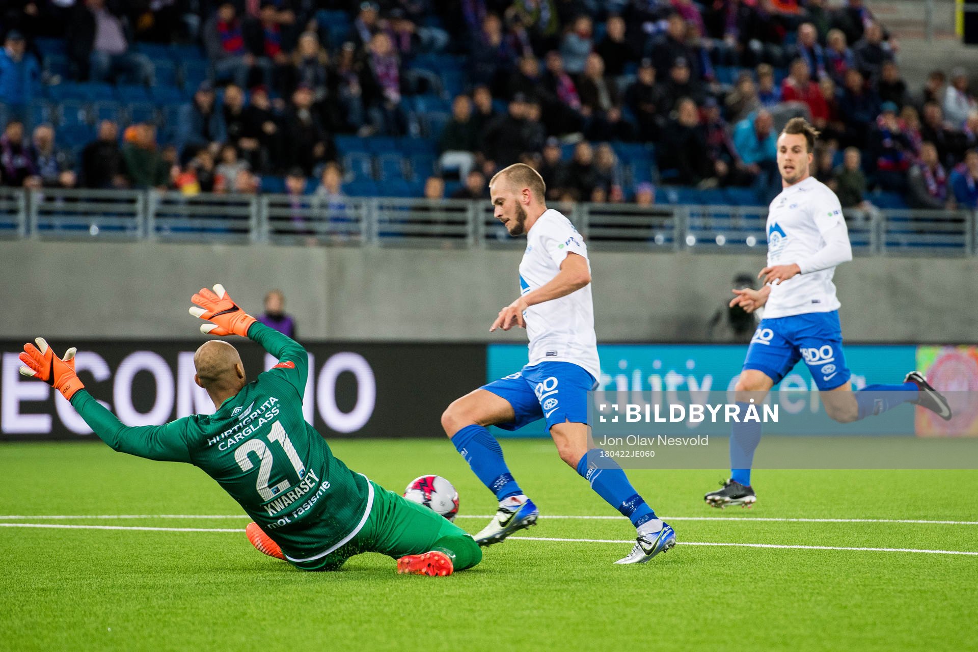 Goalkeeper Adam Larsen Kwarasey of Vålerenga and Eirik