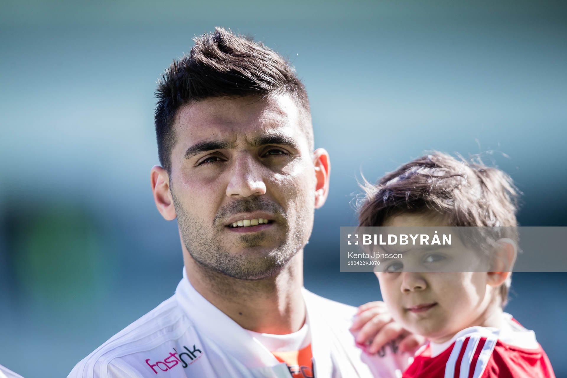 Dalkurds målvakt Abdulaziz Demircan innan fotbollsmatchen