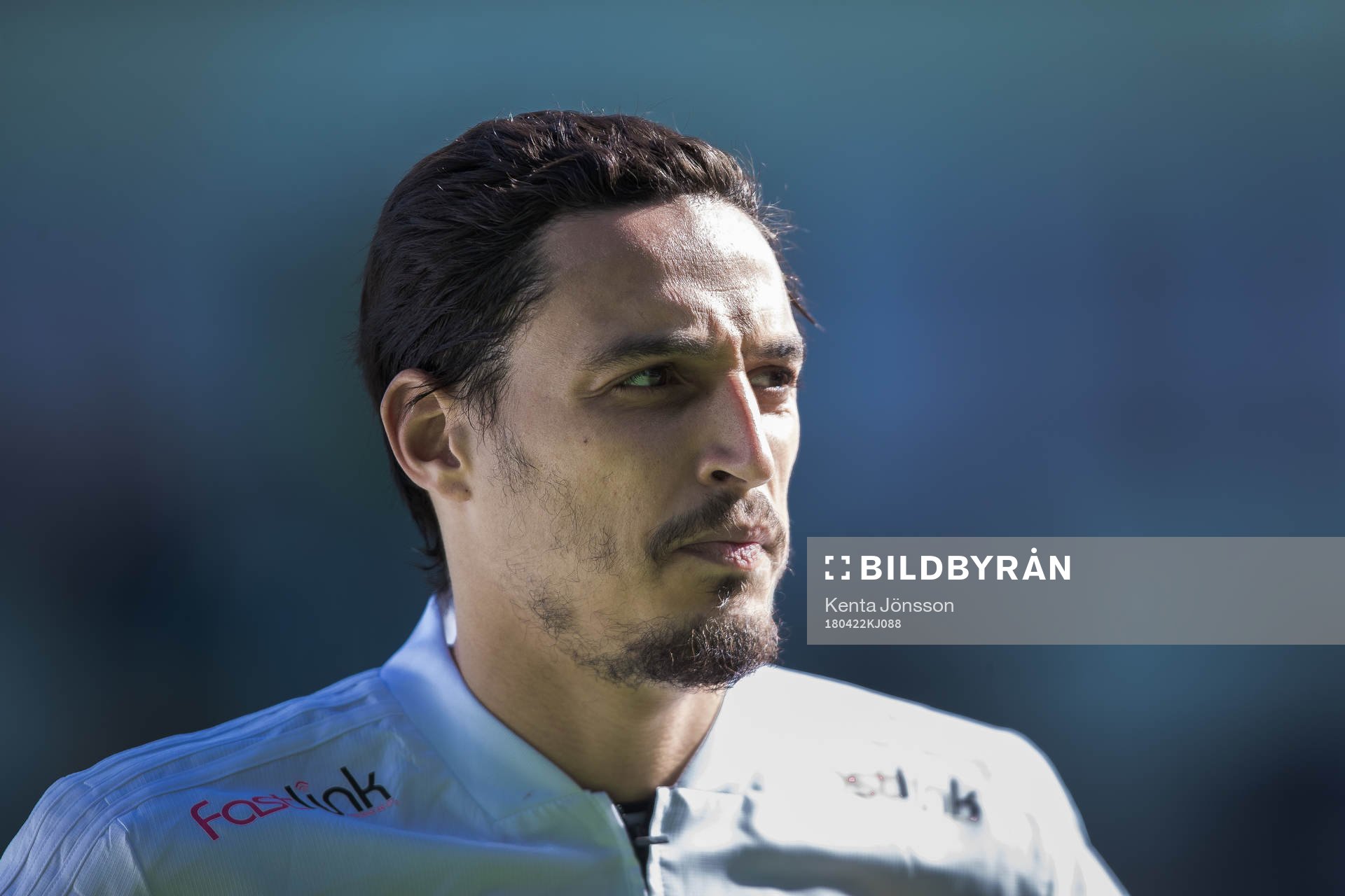 Dalkurds Younes Bnou Marzouk innan fotbollsmatchen i