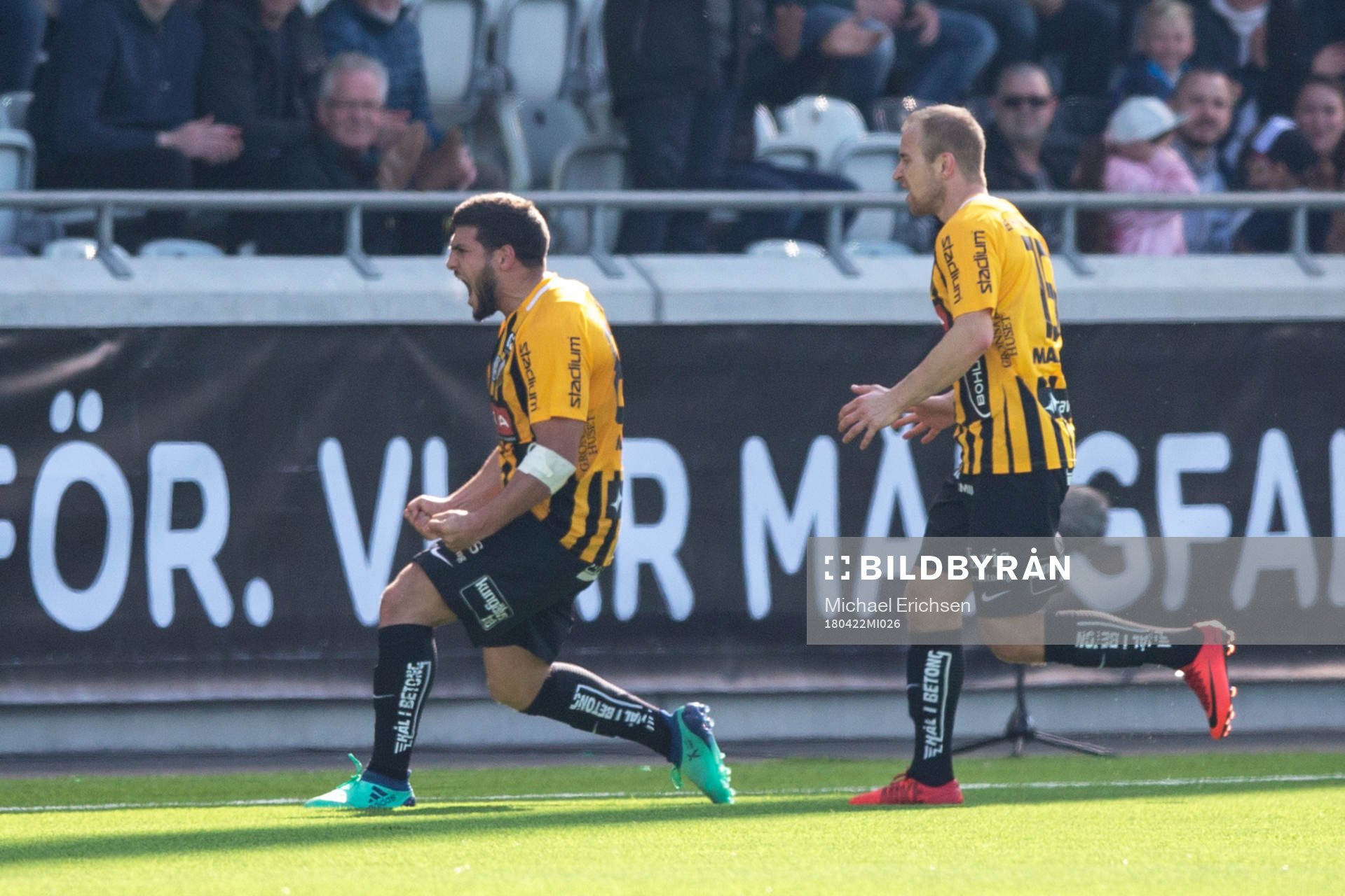 Häckens Moestafa El Kabir jublar efter 2-2 under fotbollsmatchen i allsvenskan mellan Häcken och Hammarby den 22 april 2018 i Göteborg.