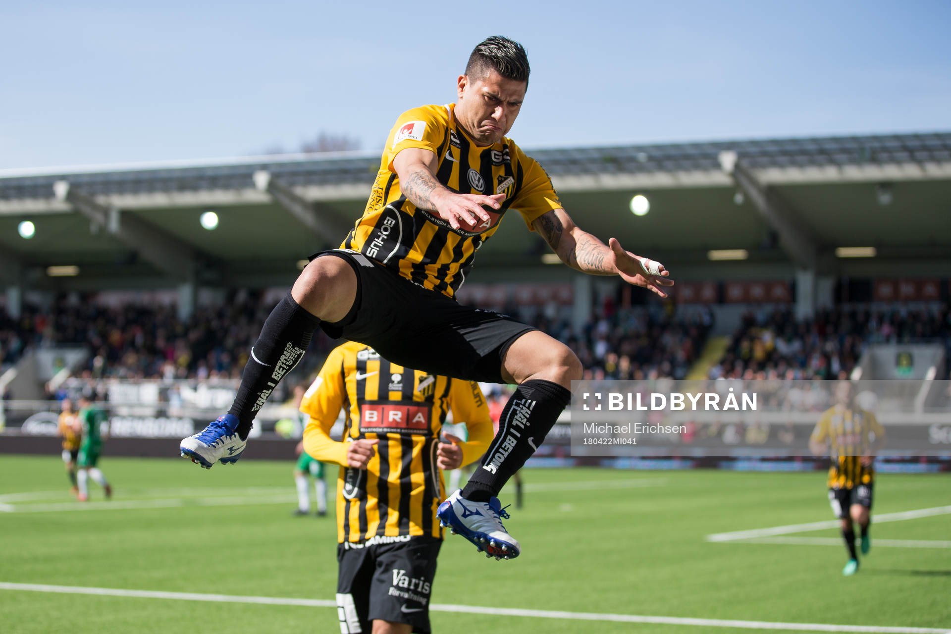 Häckens Paulinho jublar