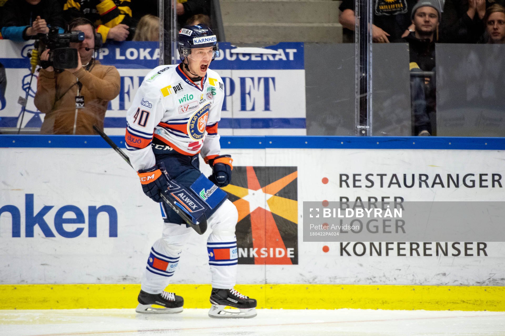 Växjös Elias Pettersson jublar